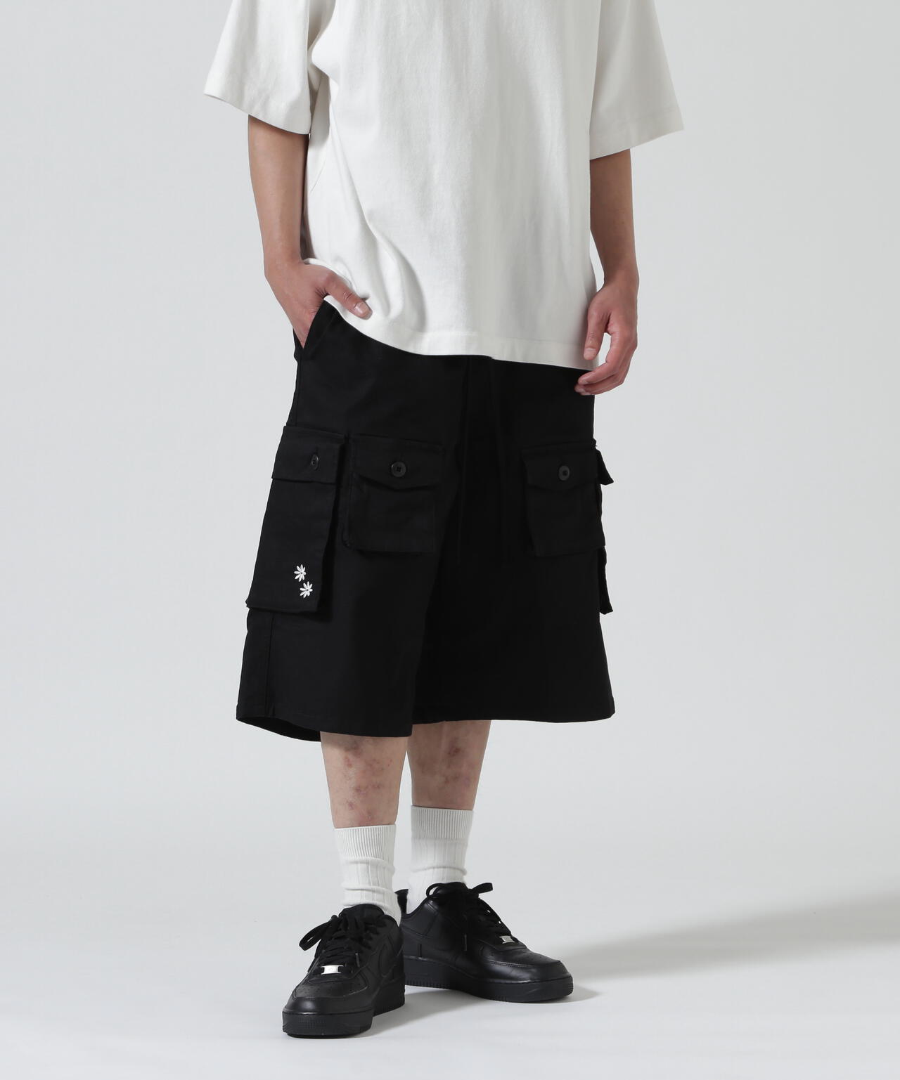 B omnivore/ビーオムニボー HAND STITCH CARGO SHORTS