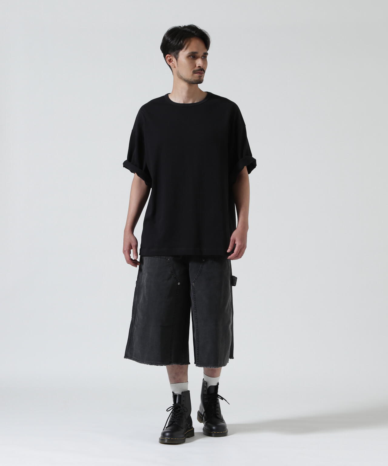 Height 178 Chest 92 Waist 76 hips 95 Shoes 27.0 着用サイズ:L