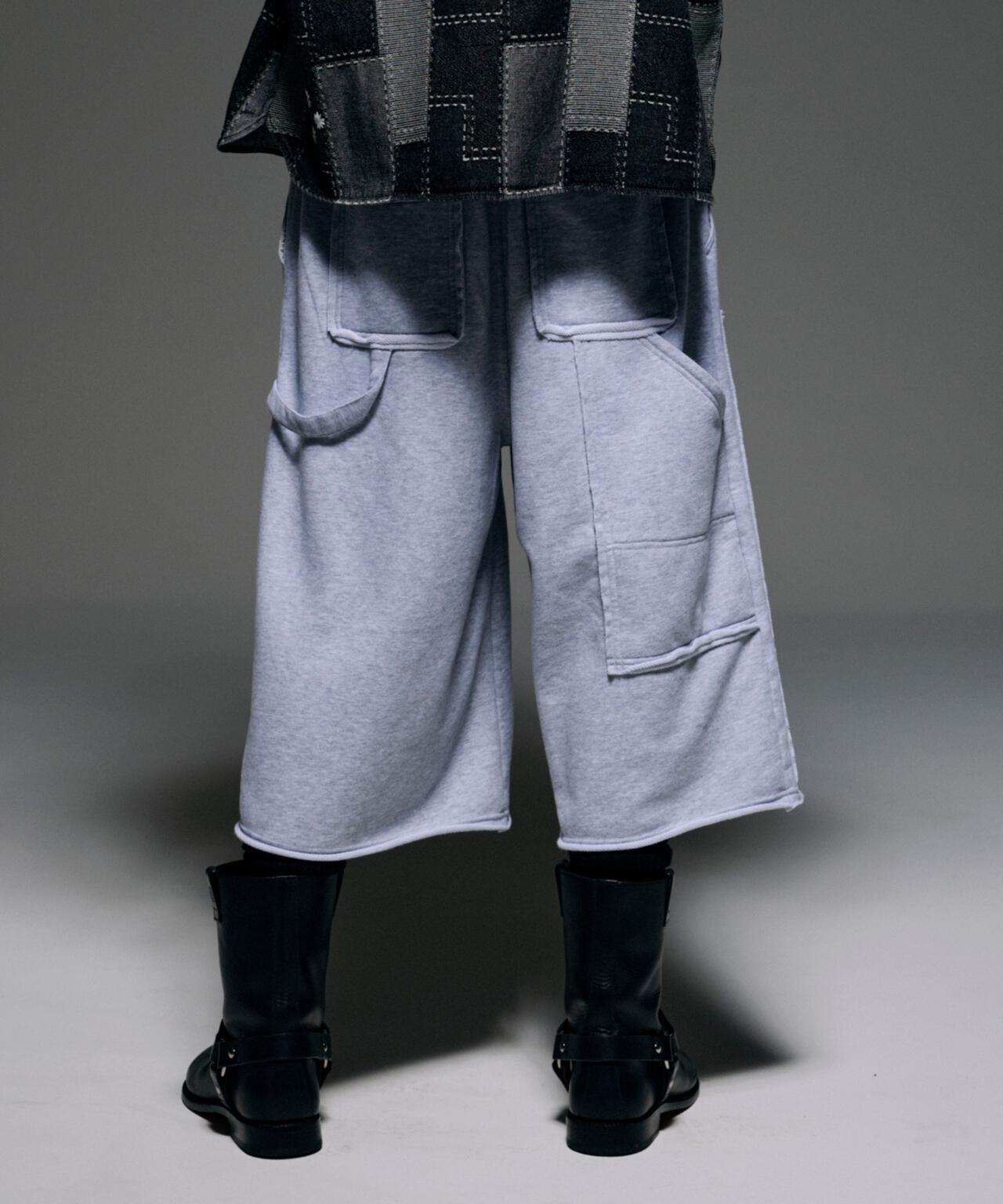 Height 178 Chest 92 Waist 76 hips 95 Shoes 27.0 着用サイズ:L