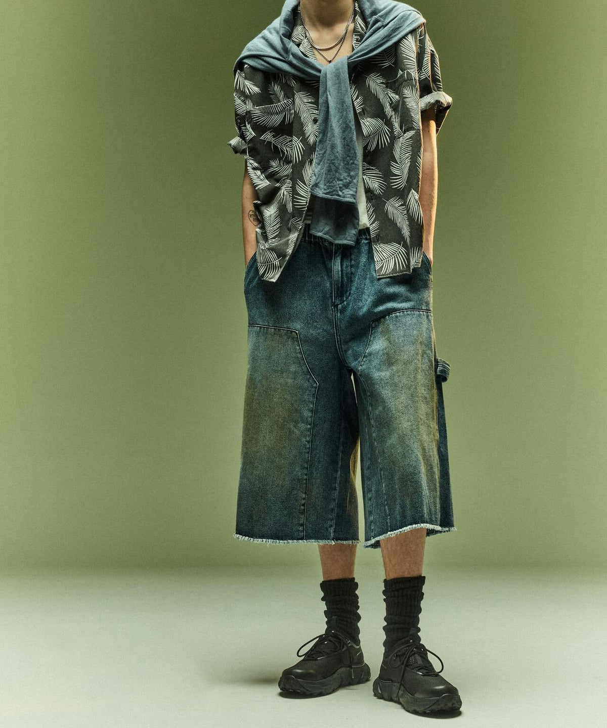 B omnivore/ビーオムニボー W KNEE SHORTS DENIM ダブルニーショーツデニム