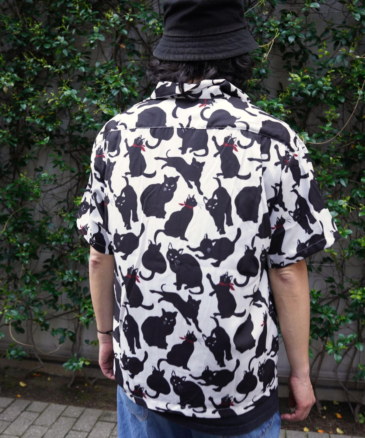 B omnivore/ビーオムニボー CAT S/S SHIRT
