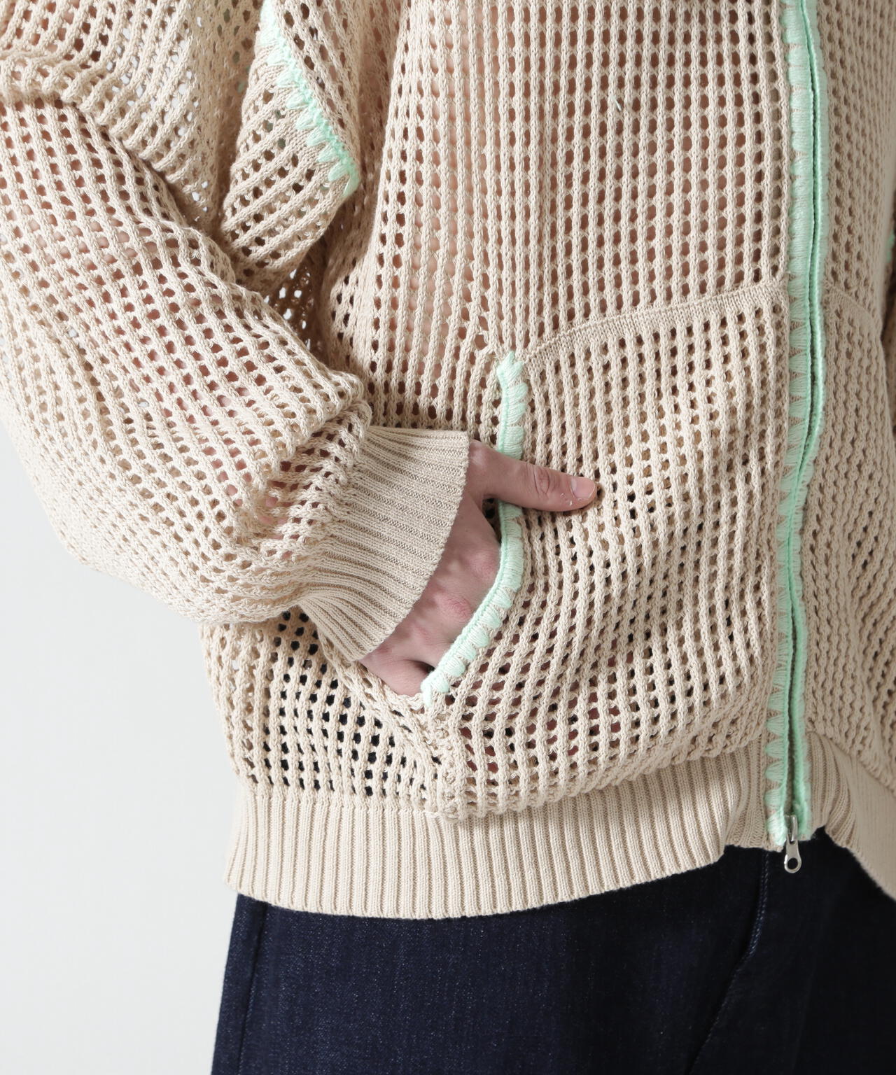 B omnivore/ビーオムニボー HAND - STITCH MESH HOODIE