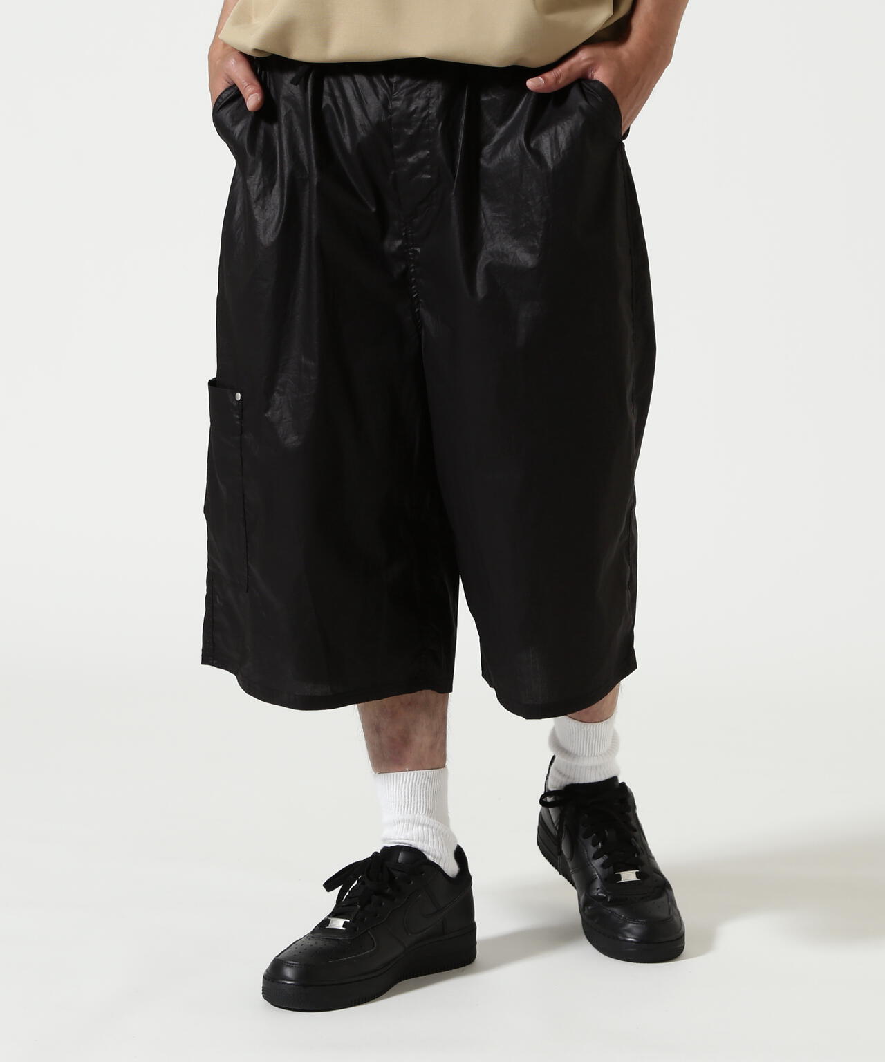 B omnivore/ビーオムニボー PAPER SHORTS