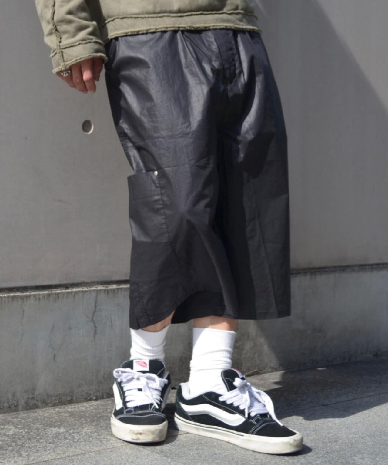 B omnivore/ビーオムニボー PAPER SHORTS