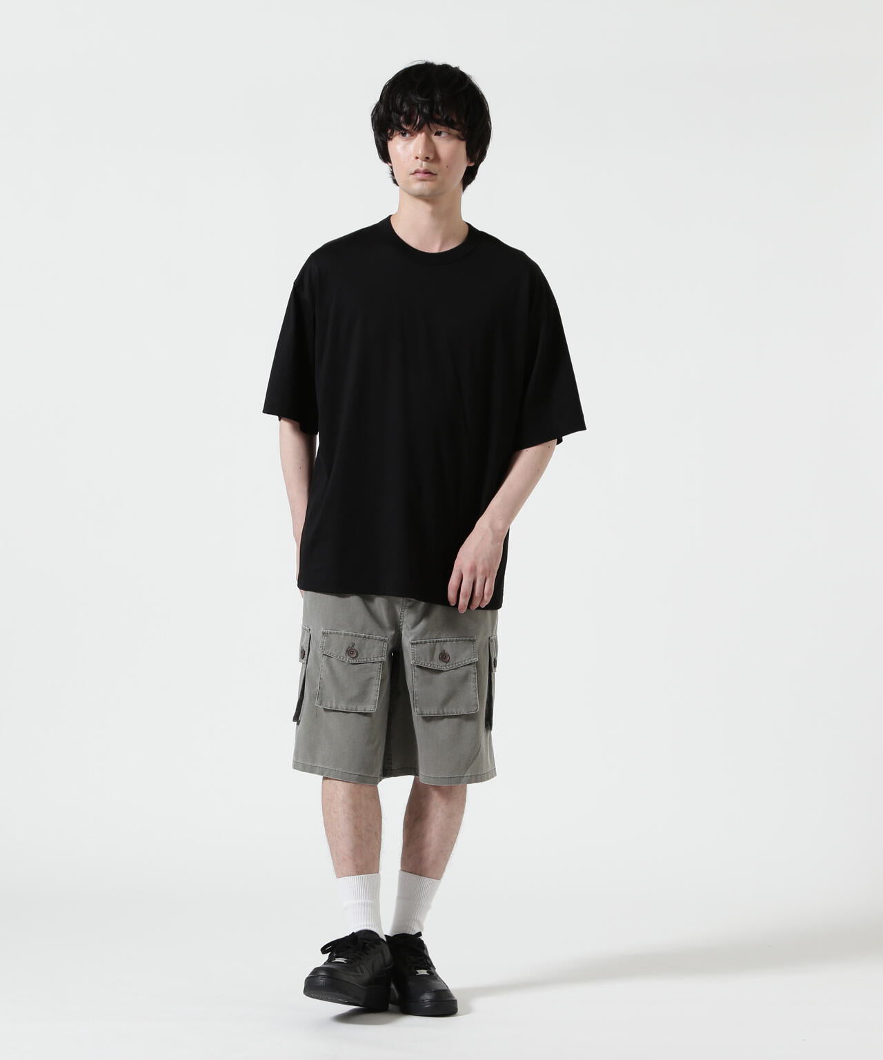 B omnivore/ビーオムニボー PIGMENT WIND CLOTH W CARGO SHORTS