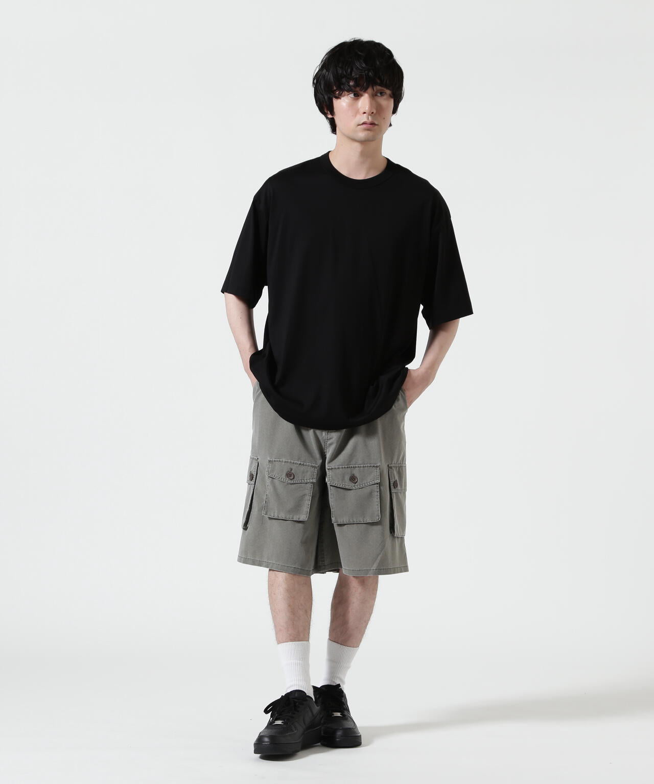 B omnivore/ビーオムニボー PIGMENT WIND CLOTH W CARGO SHORTS