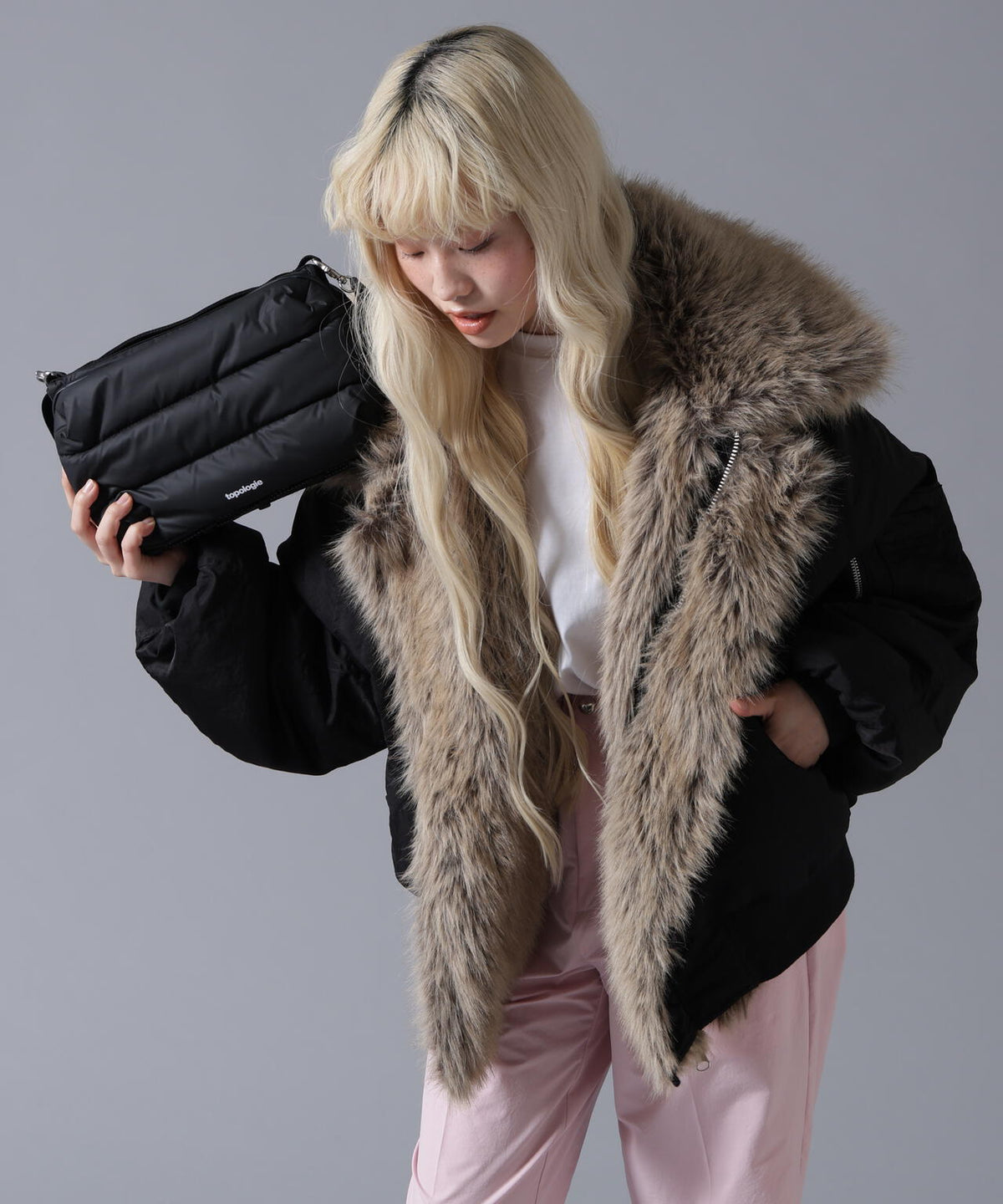 B omnivore/ビーオムニボー REVERSIBLE FUR NYLON BLOUSON