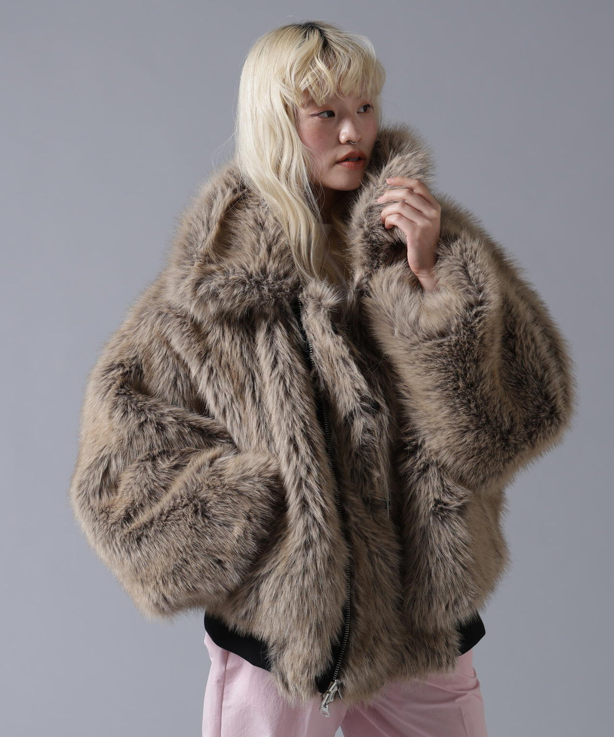 B omnivore/ビーオムニボー REVERSIBLE FUR NYLON BLOUSON