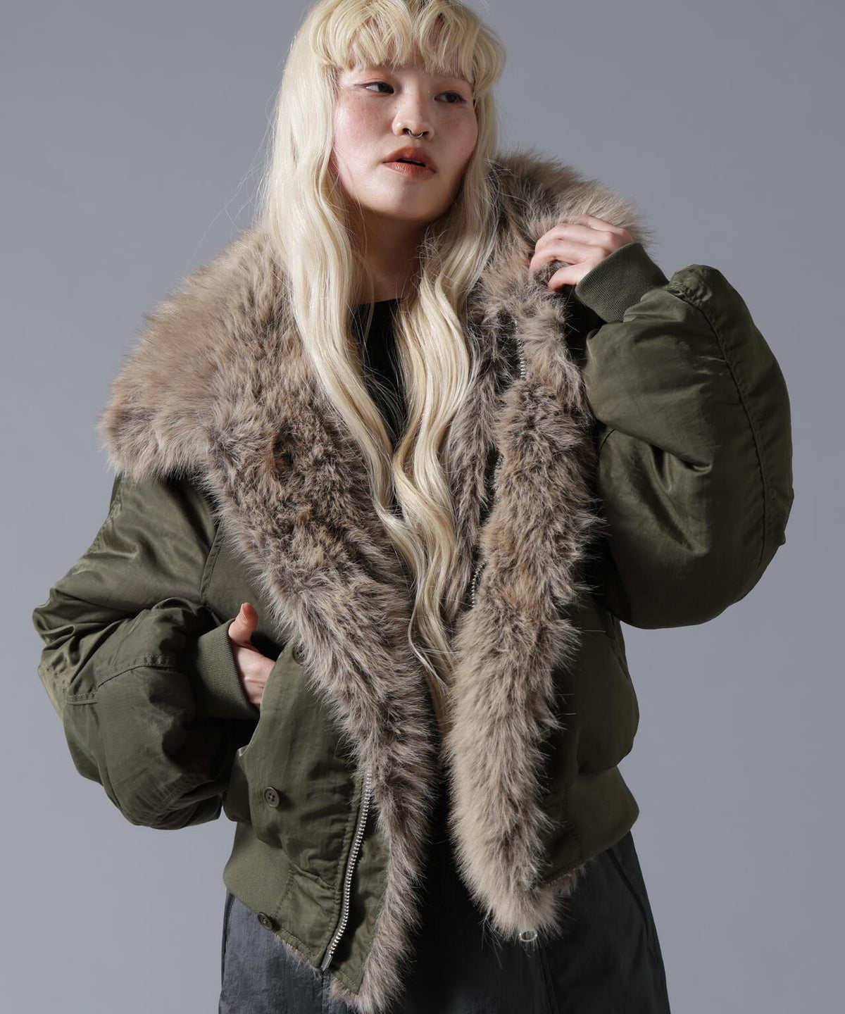 B omnivore/ビーオムニボー REVERSIBLE FUR NYLON BLOUSON