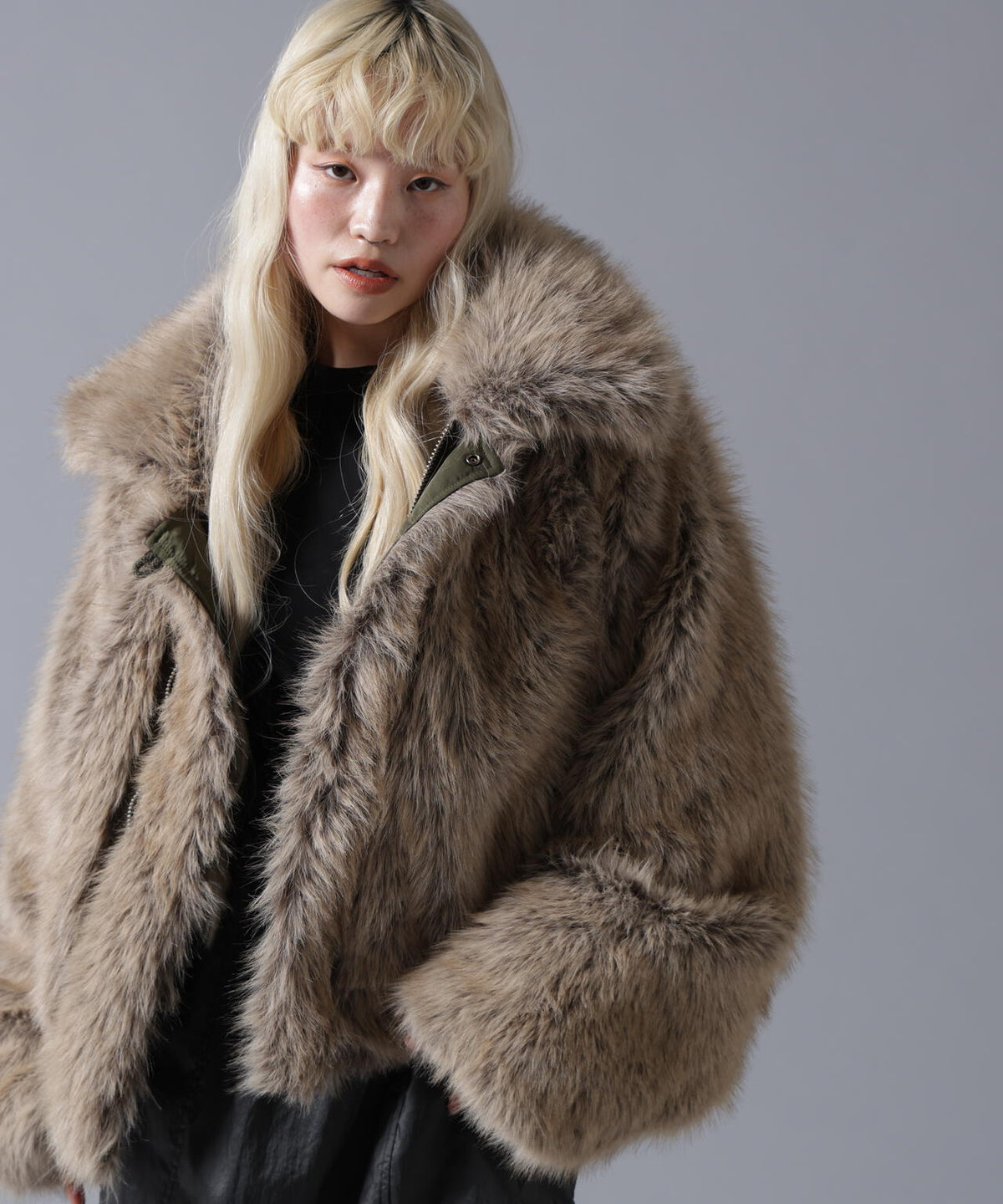 B omnivore/ビーオムニボー REVERSIBLE FUR NYLON BLOUSON