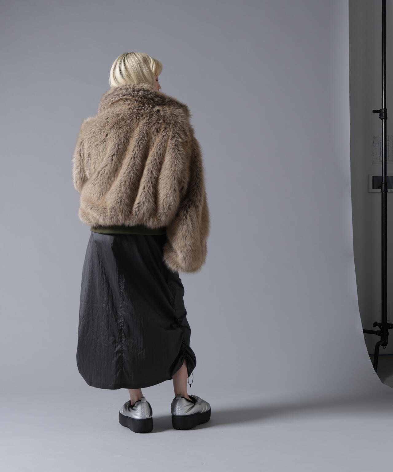 B omnivore/ビーオムニボー REVERSIBLE FUR NYLON BLOUSON