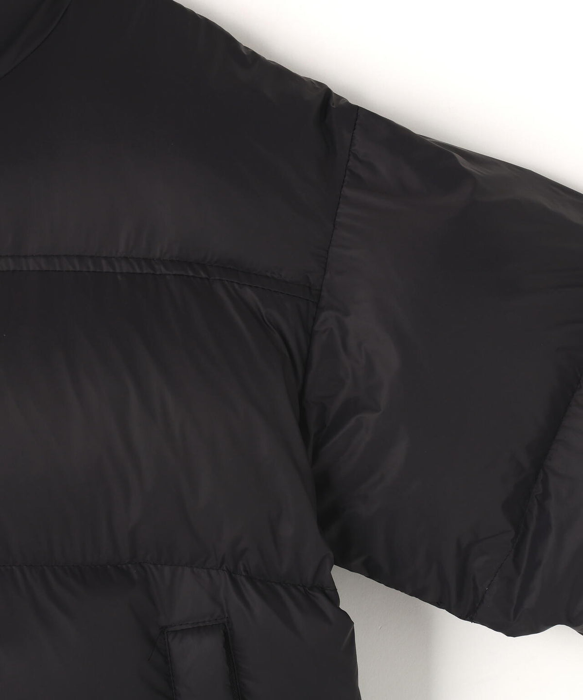 B omnivore/ビーオムニボー NYLON FUR STAND BLOUSON