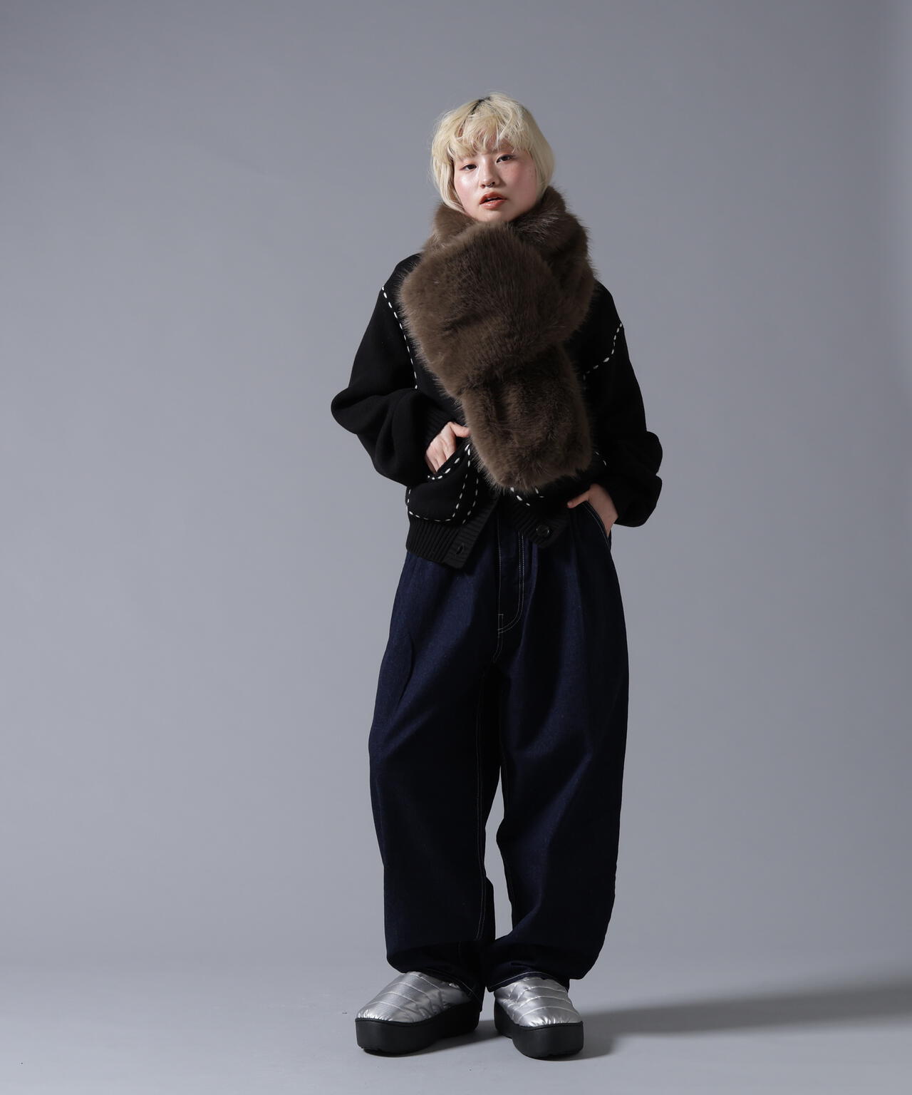 B omnivore/ビーオムニボー ECOFUR MUFFLER