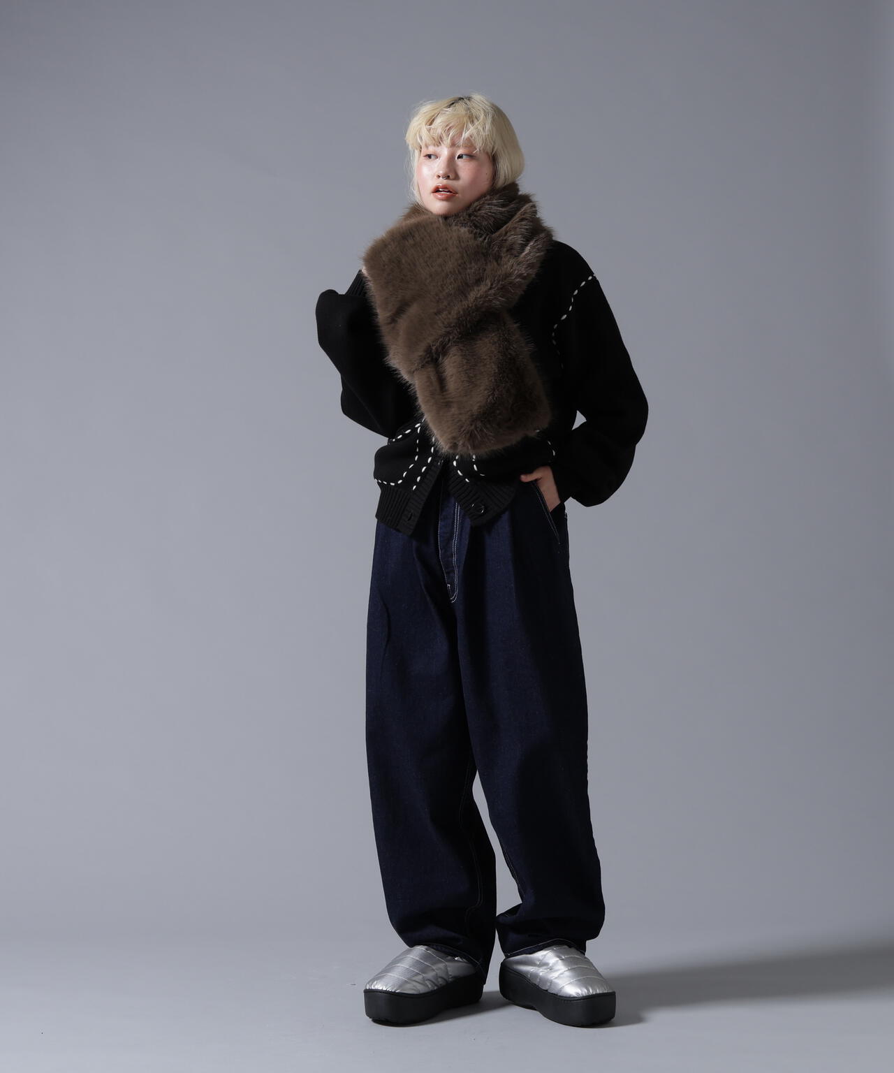 B omnivore/ビーオムニボー ECOFUR MUFFLER