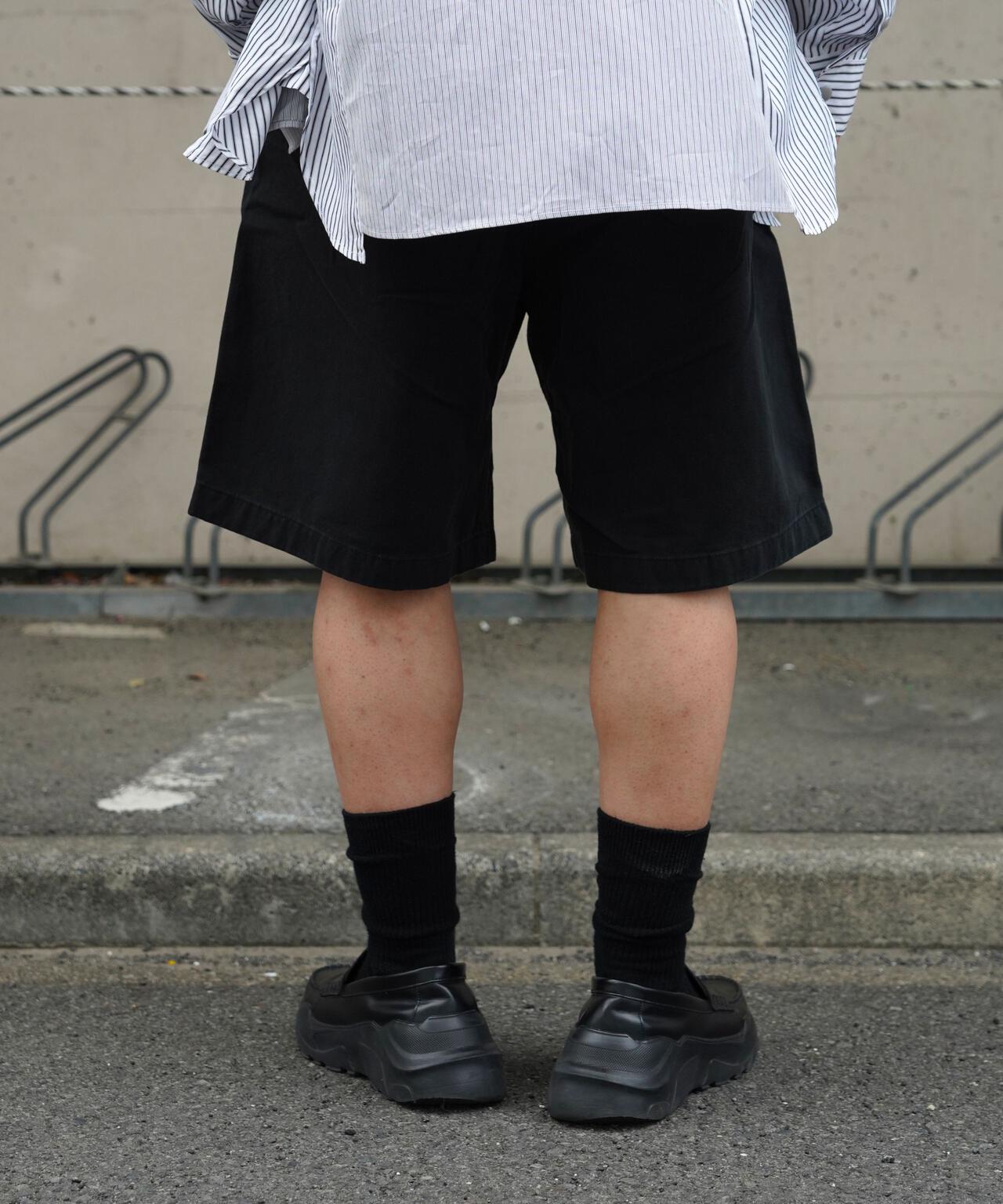 Height 178 Chest 92 Waist 76 hips 95 Shoes 27.0 着用サイズ:S