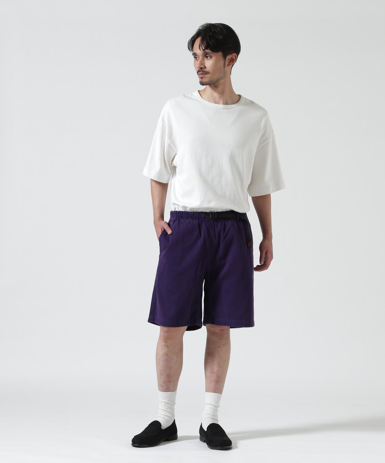 Height 178 Chest 92 Waist 76 hips 95 Shoes 27.0 着用サイズ:L