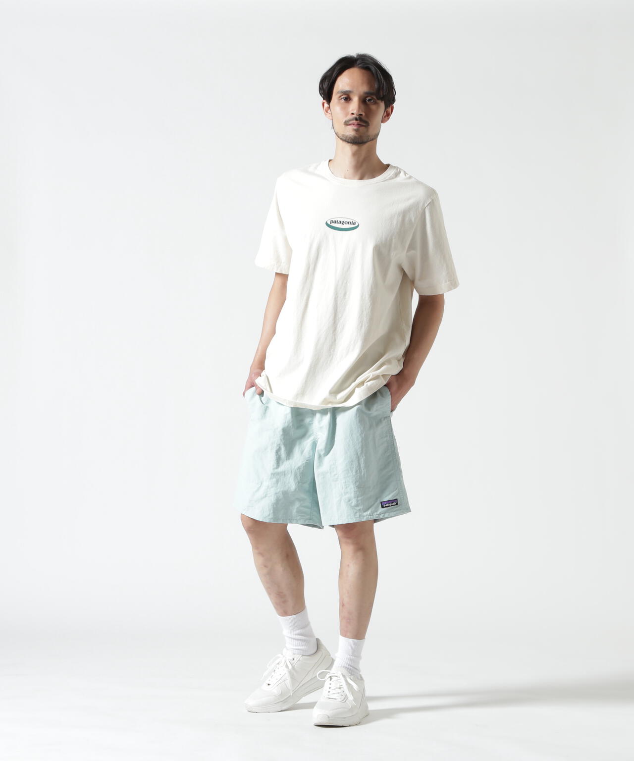 Height 178 Chest 92 Waist 76 hips 95 Shoes 27.0 着用サイズ:L