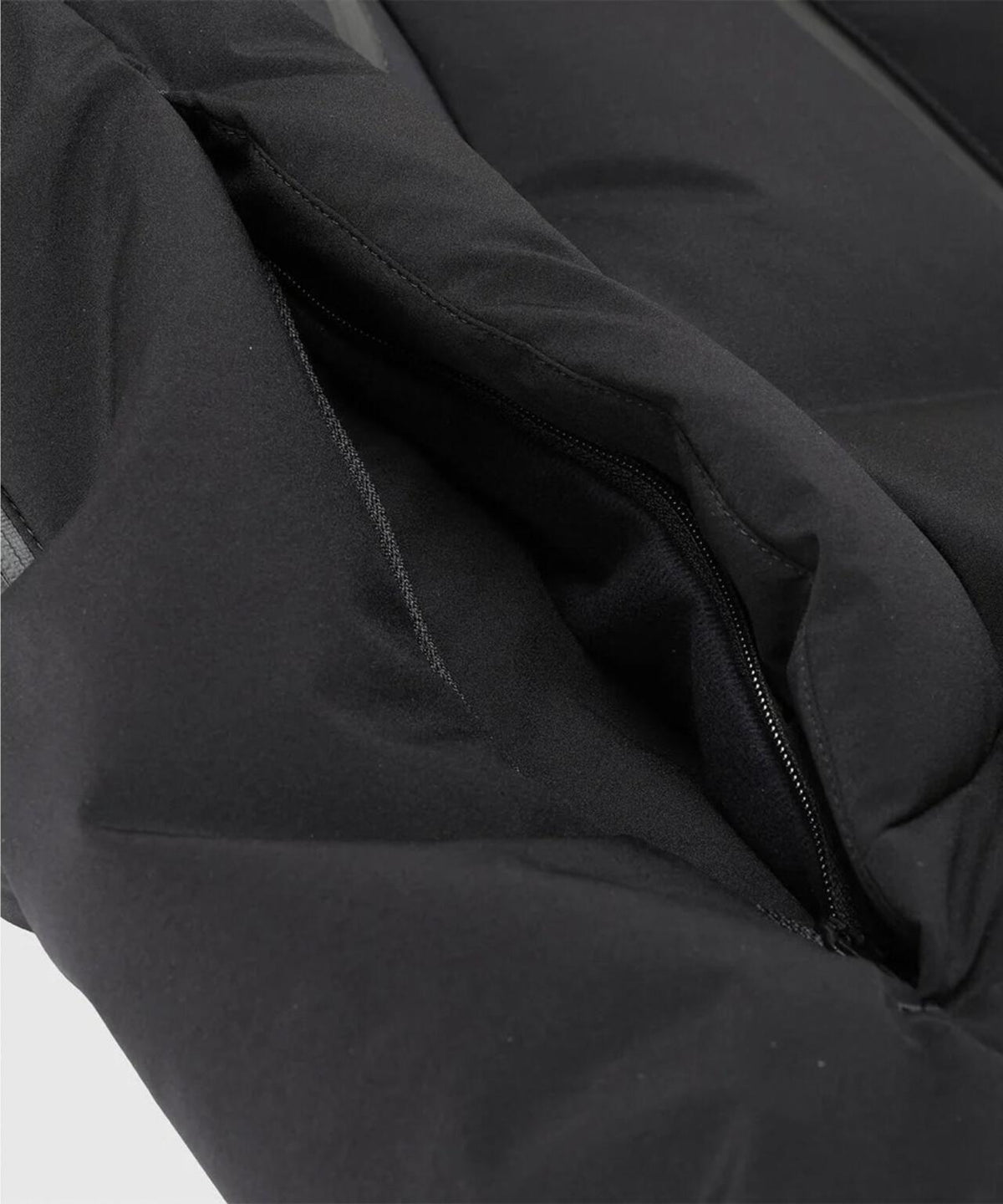 DESCENTE ALLTERRAIN/デサントオルテライン MOUNTAINEER 水沢ダウン マウンテニア