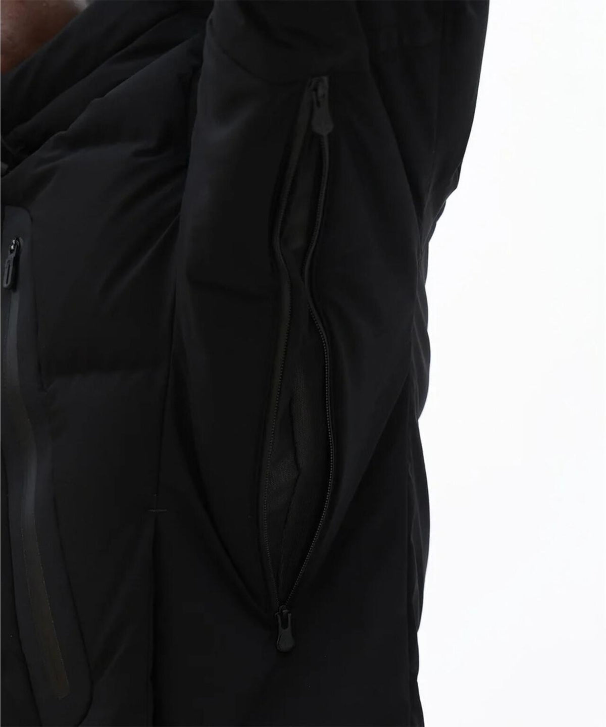 DESCENTE ALLTERRAIN/デサントオルテライン MOUNTAINEER 水沢ダウン マウンテニア