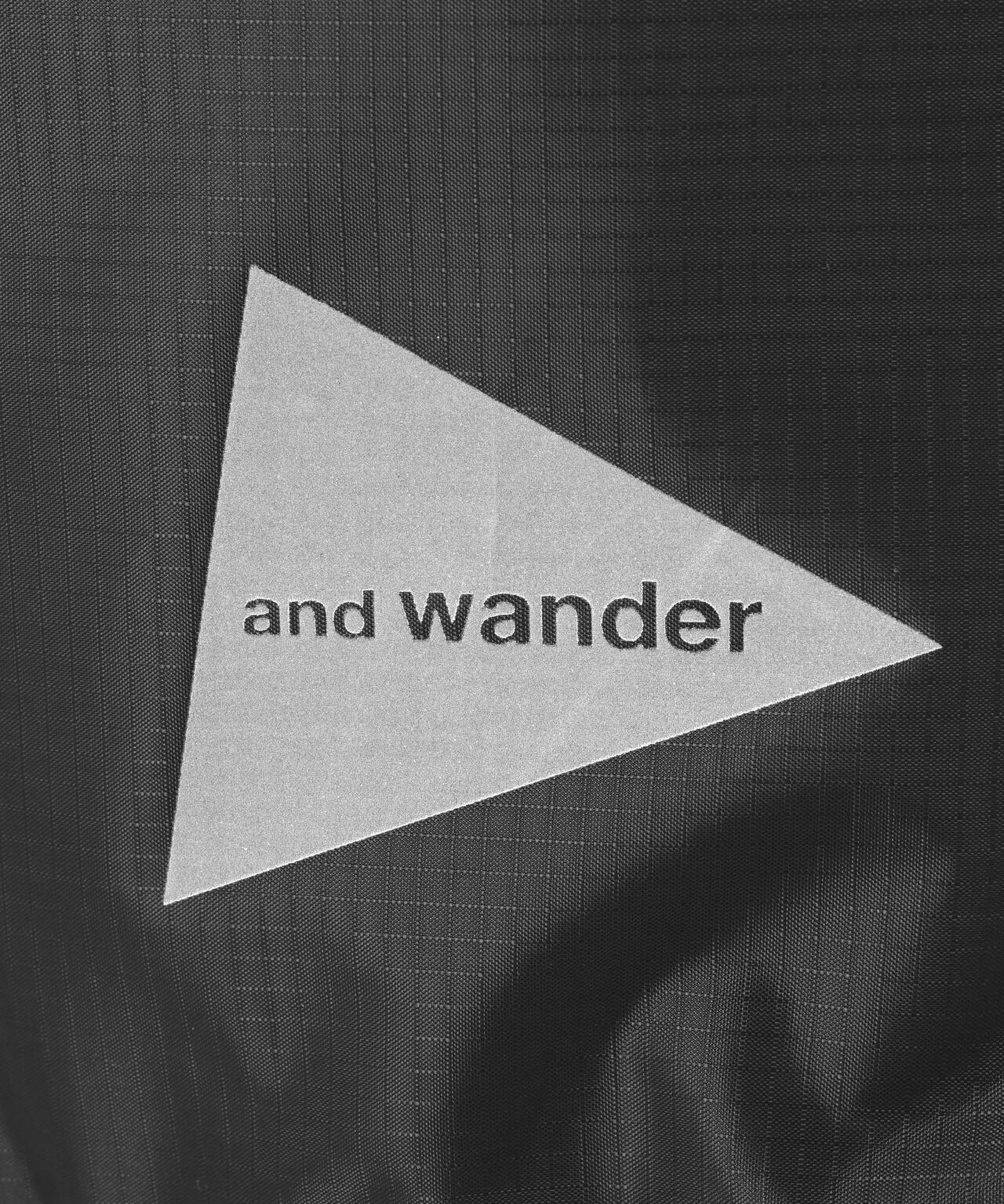 and wander/アンドワンダー crispy rip drawstrung bag ナップサック