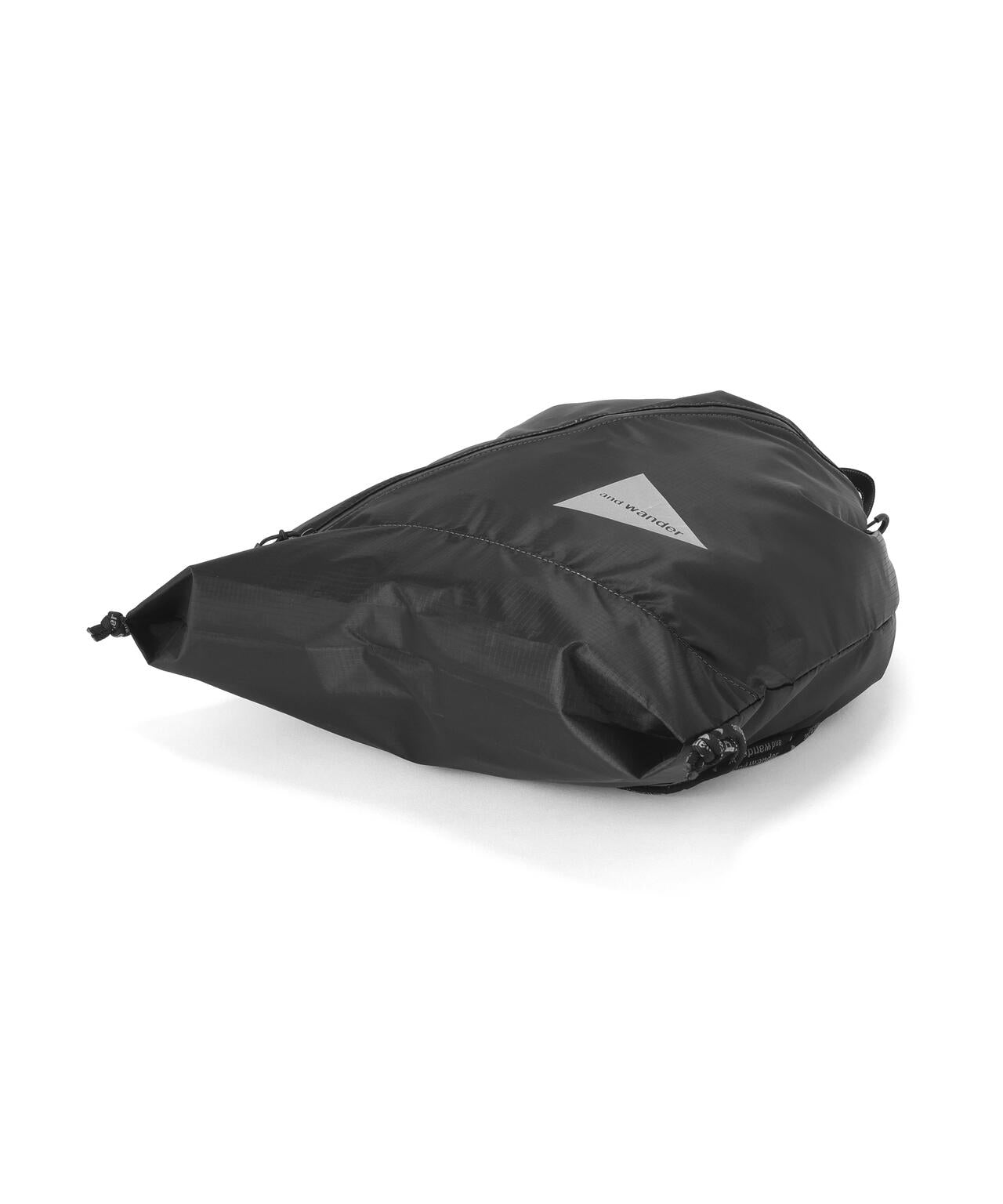 and wander/アンドワンダー crispy rip drawstrung bag ナップサック