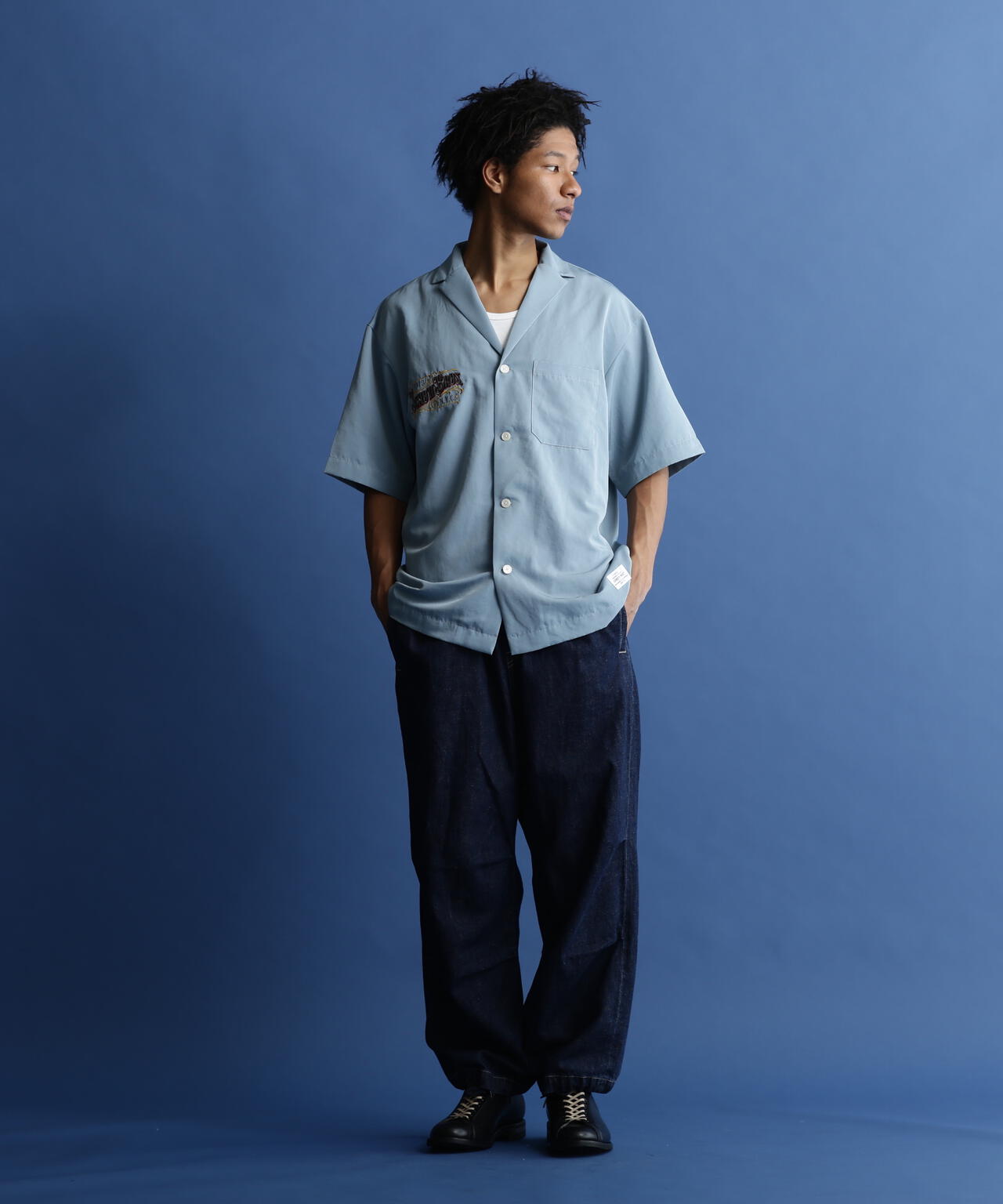 【WEB LIMITED】EMB. TC SHIRT BARBER/刺繍シャツ "バーバーロゴ"