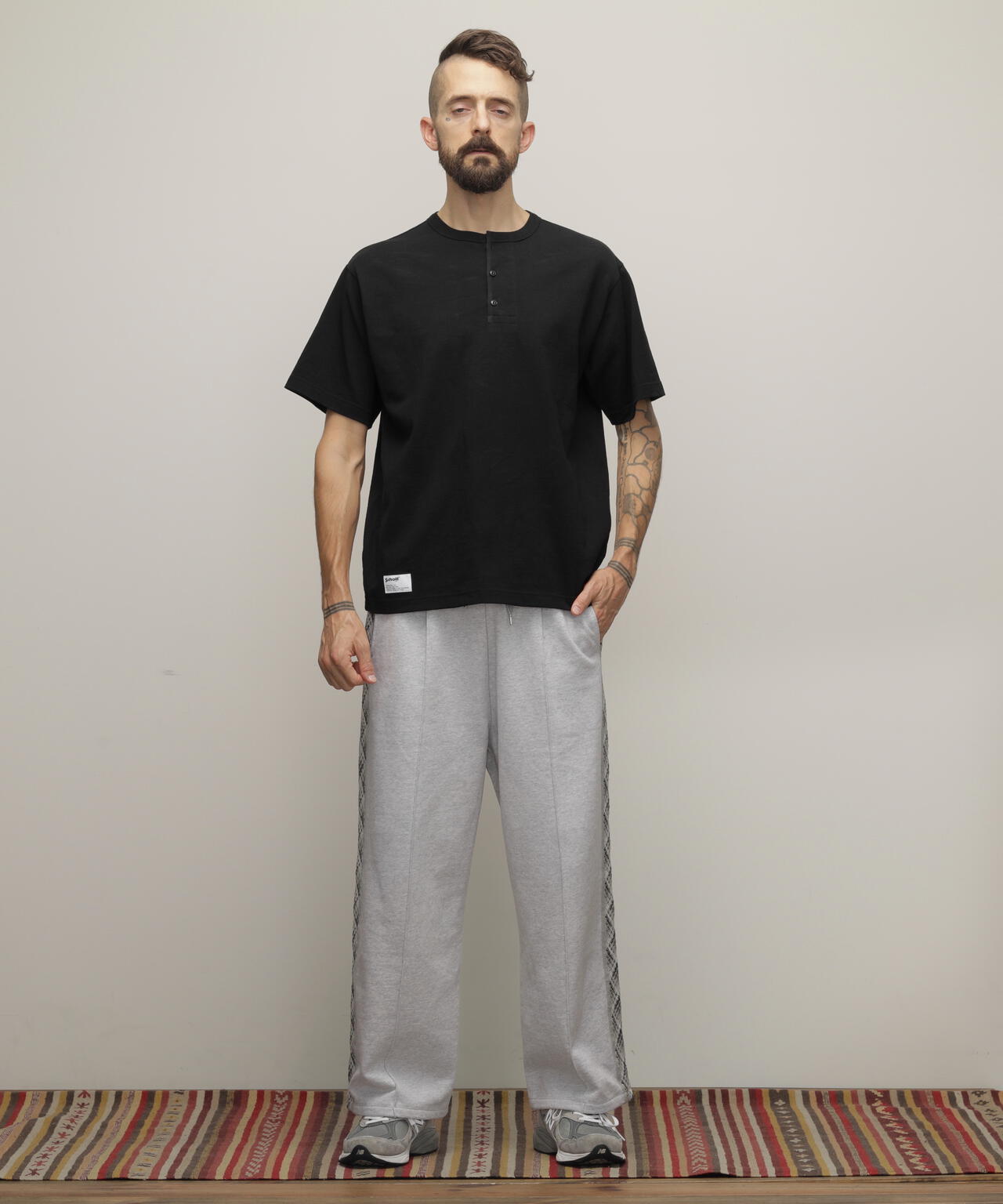 HENLEY TーSHIRT "CREST DRAGON EMB"/刺繍ヘンリーTシャツ "クレスト ドラゴン"