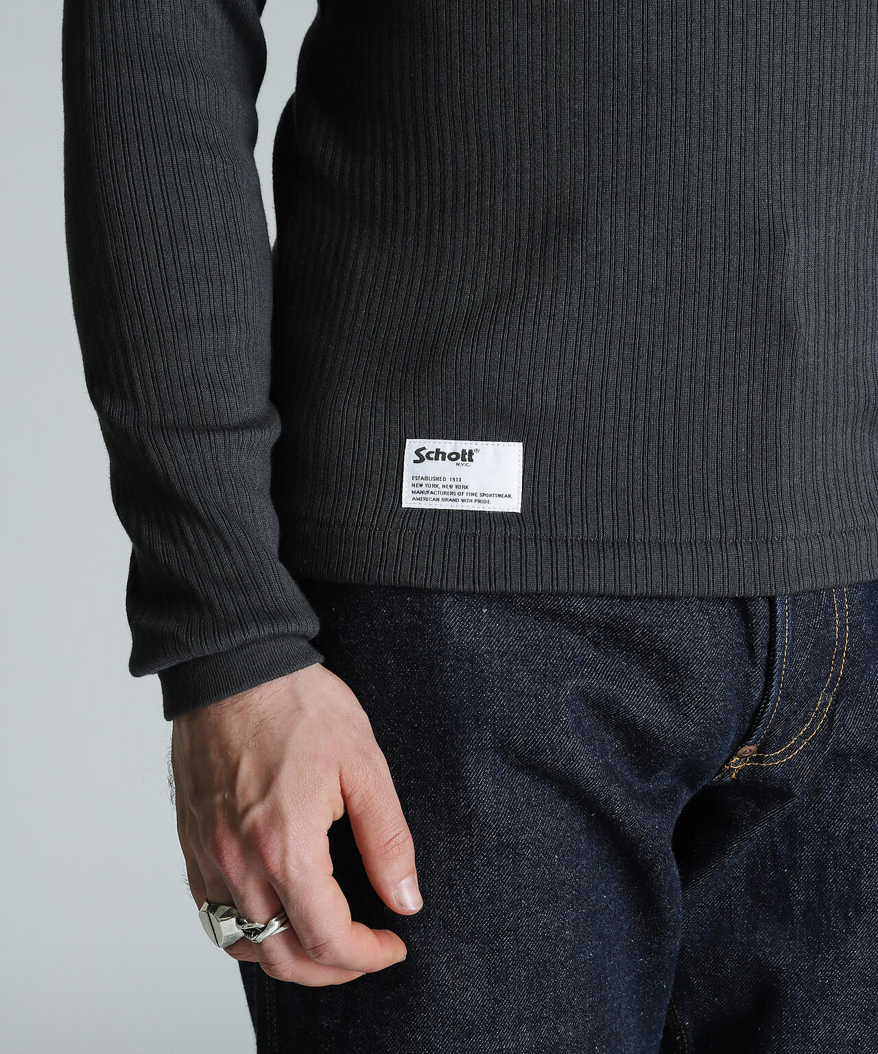 2c893093-1ec4-57a9-8e22-d5a3ed77e5d3_Image