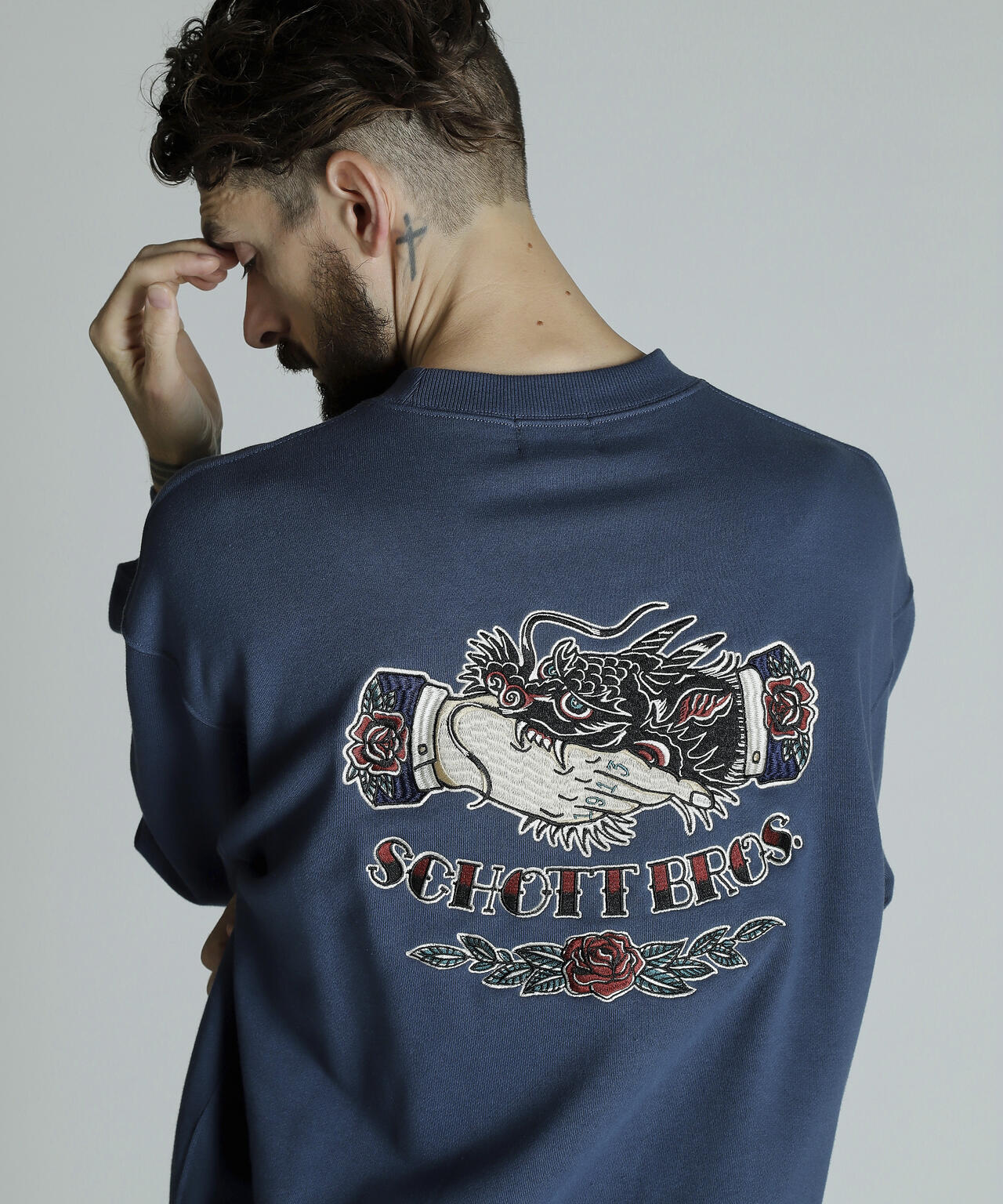 CREW SWEAT SHAKE HAND DRAGON/クルースウェット シェイクハンドドラゴン