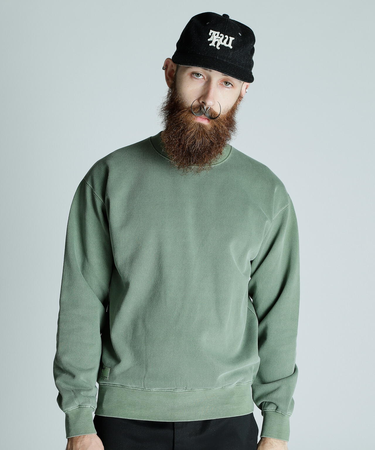 f3a4a5d7-e9e3-5913-8e7c-8aa14baed5b4_Image