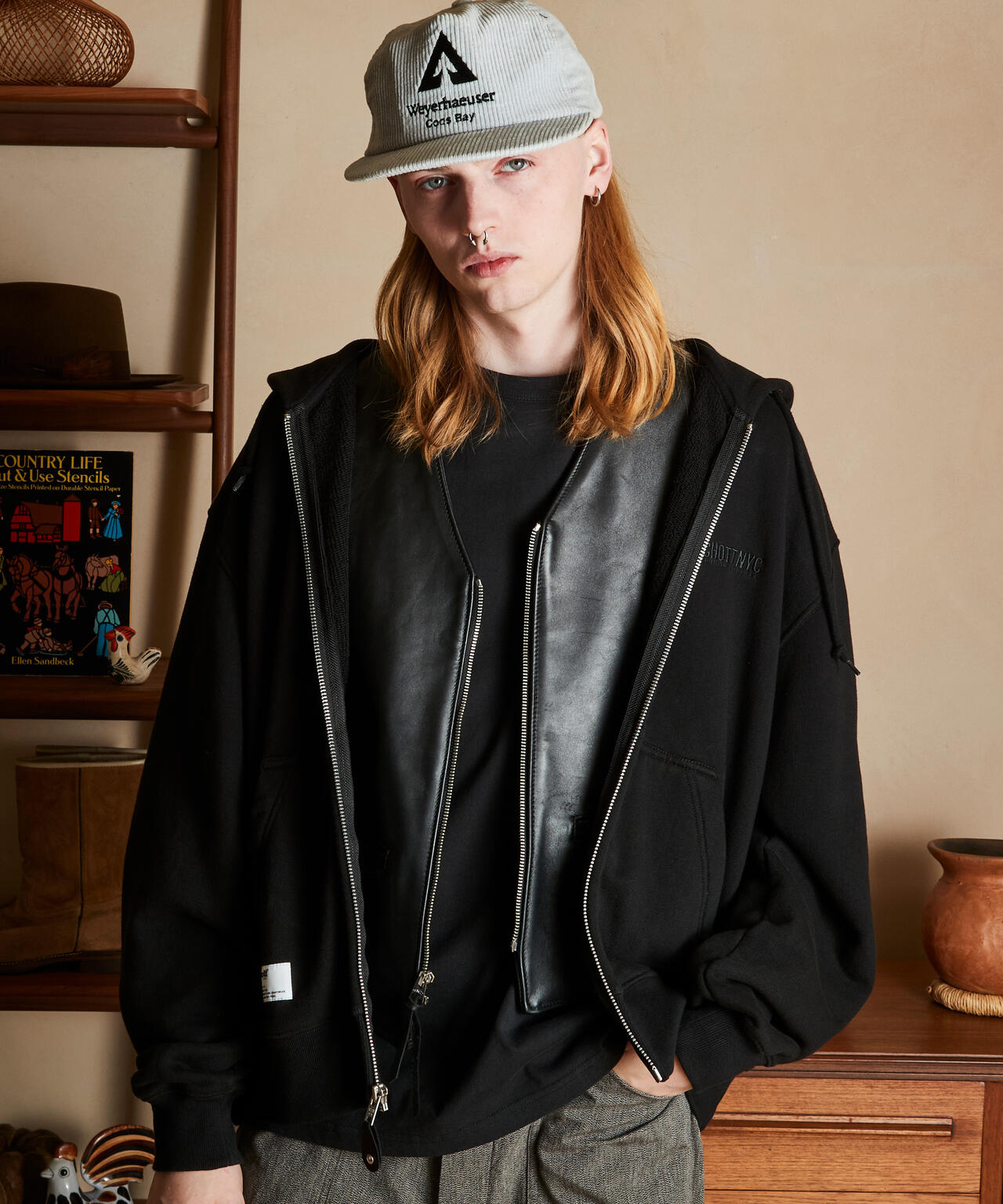 LEATHER ELBOW PATCH ZIP HOODED SWEAT/レザー エルボーパッチ ジップパーカー