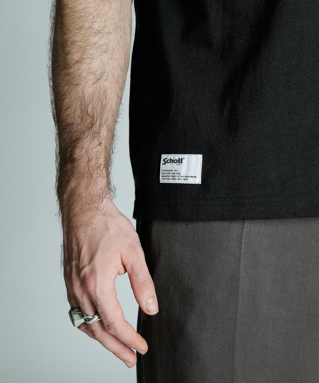 T-SHIRT QUALITY OVER QUANITY/クオリティ・オーバー・クオンティティ Tシャツ