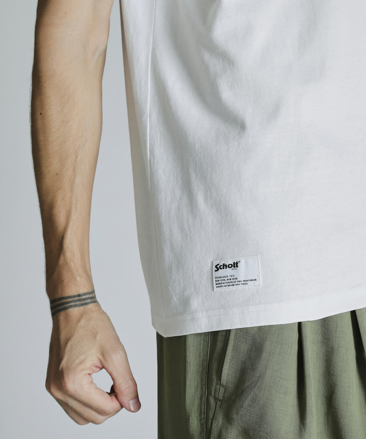 T-SHIRT CURSIVE SCRIPT/カーシヴ・スクリプト Tシャツ
