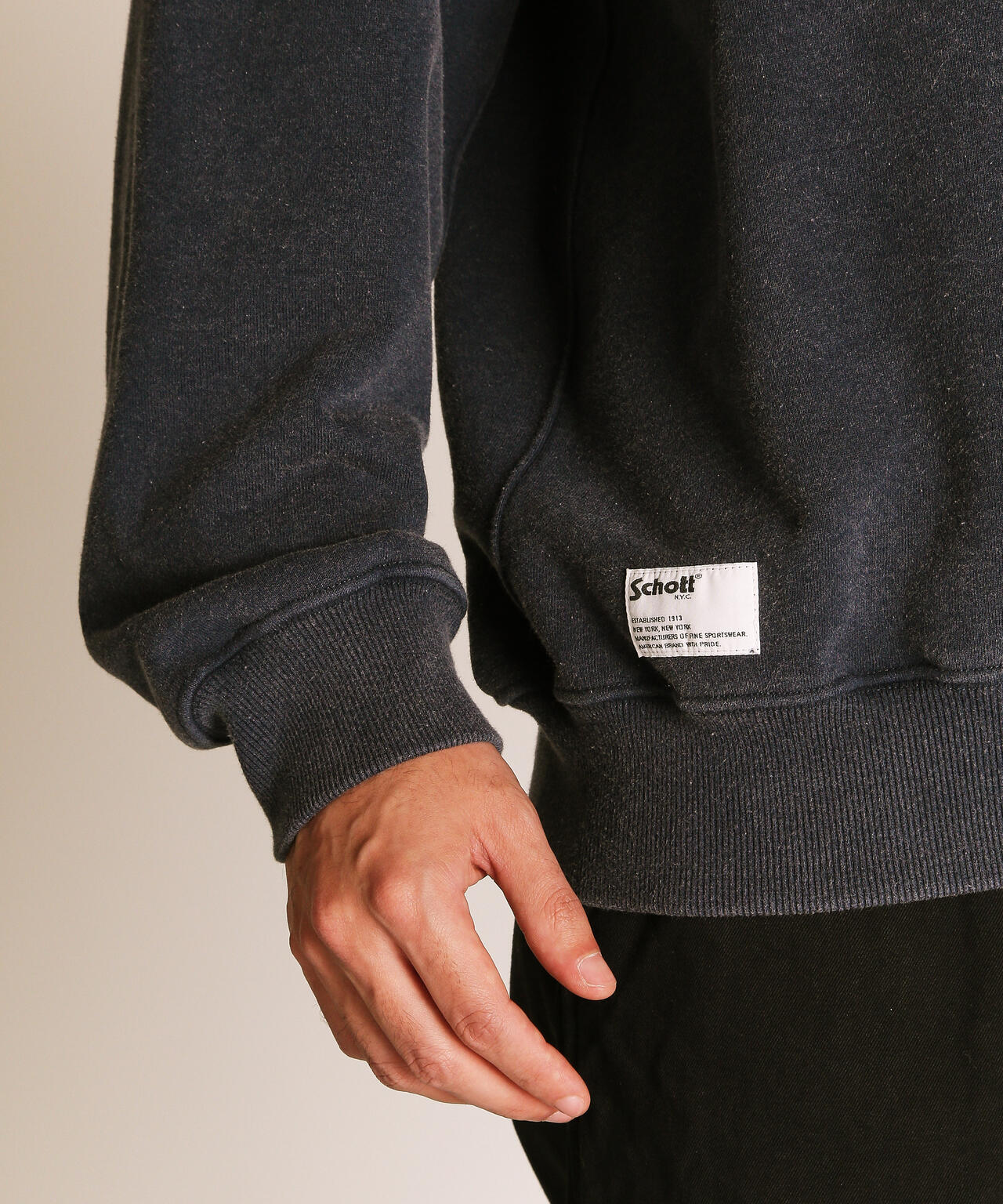 QUALITY OVER QUANTITY CREW SWEAT/クオリティ オーバー クアンティティ クルースウェット