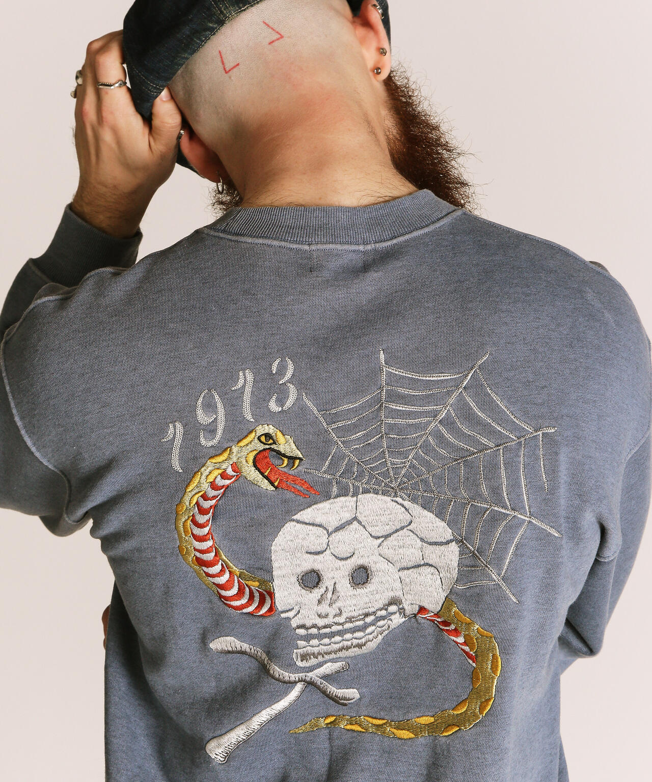 PIGMENT SKULL AND SNAKE CREW SWEAT/ピグメントスカル アンド スネーククルースウェット