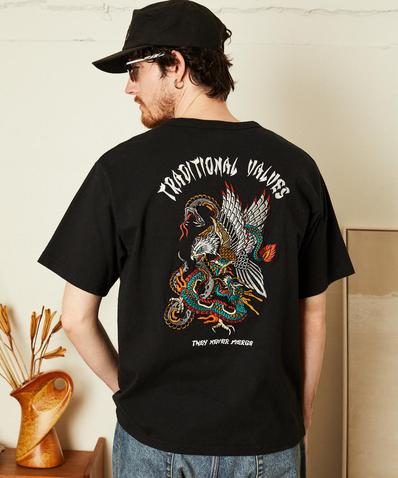 BATTLE ROYALE EMB. T-SHIRT/バトル ロワイヤル 刺繍 Tシャツ