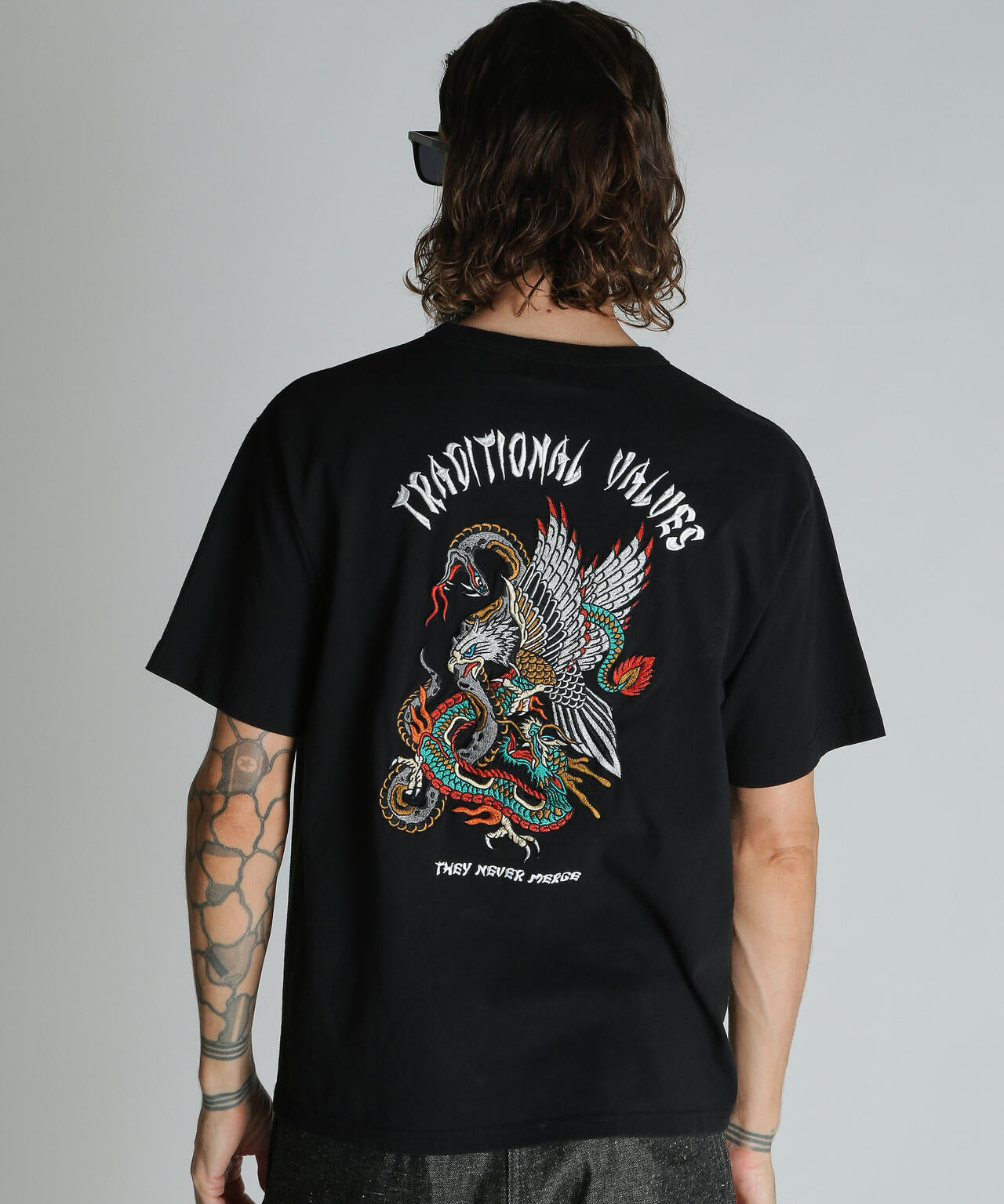 BATTLE ROYALE EMB. T-SHIRT/バトル ロワイヤル 刺繍 Tシャツ