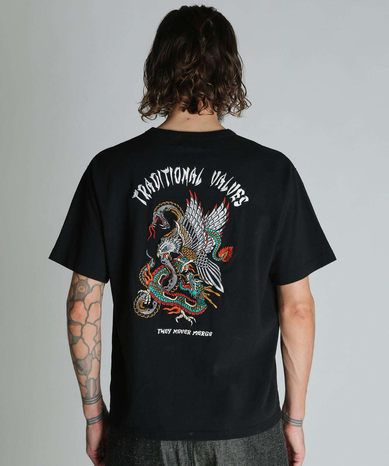 BATTLE ROYALE EMB. T-SHIRT/バトル ロワイヤル 刺繍 Tシャツ