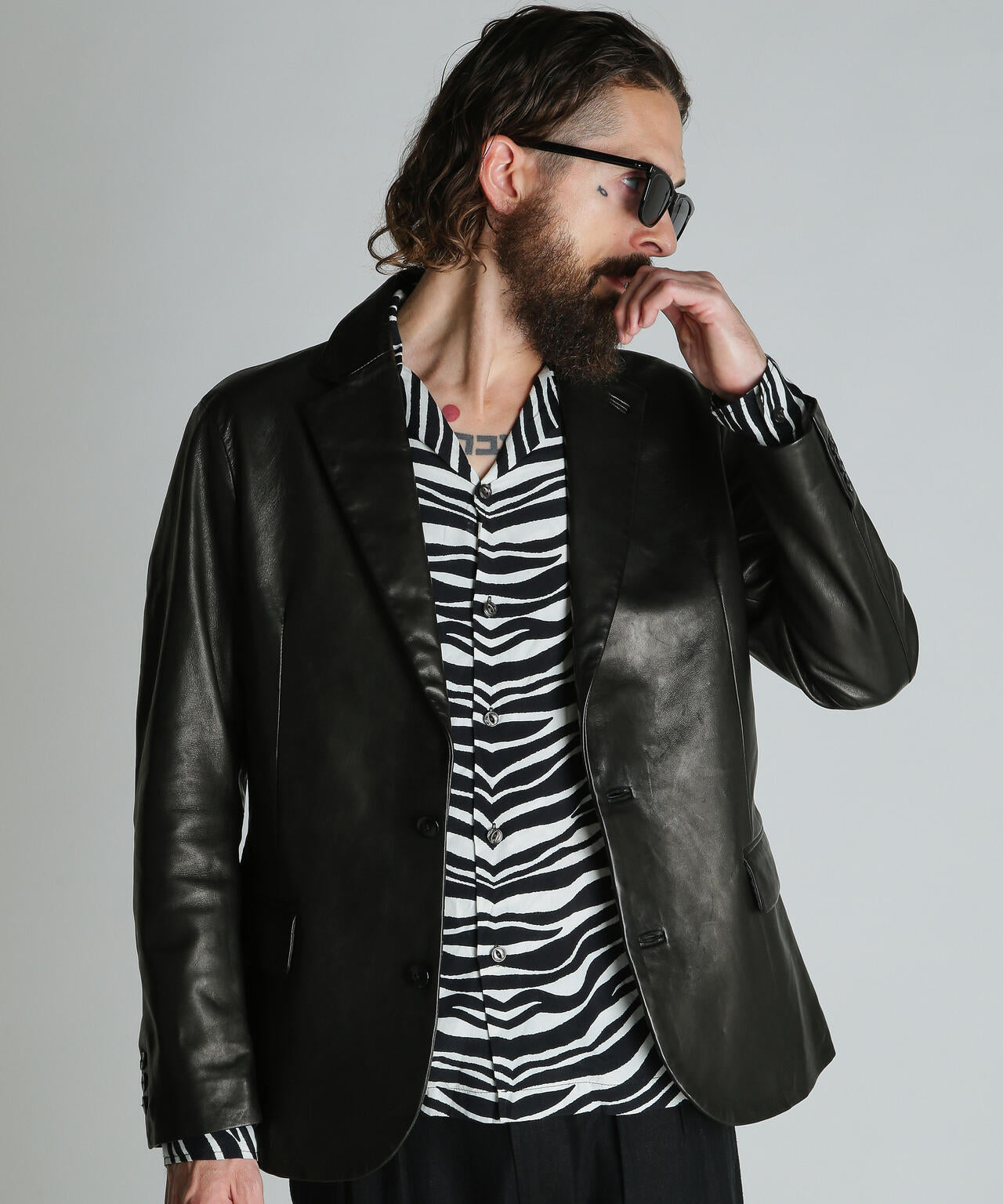 LEATHER TAILORED JACKET/レザーテーラードジャケット