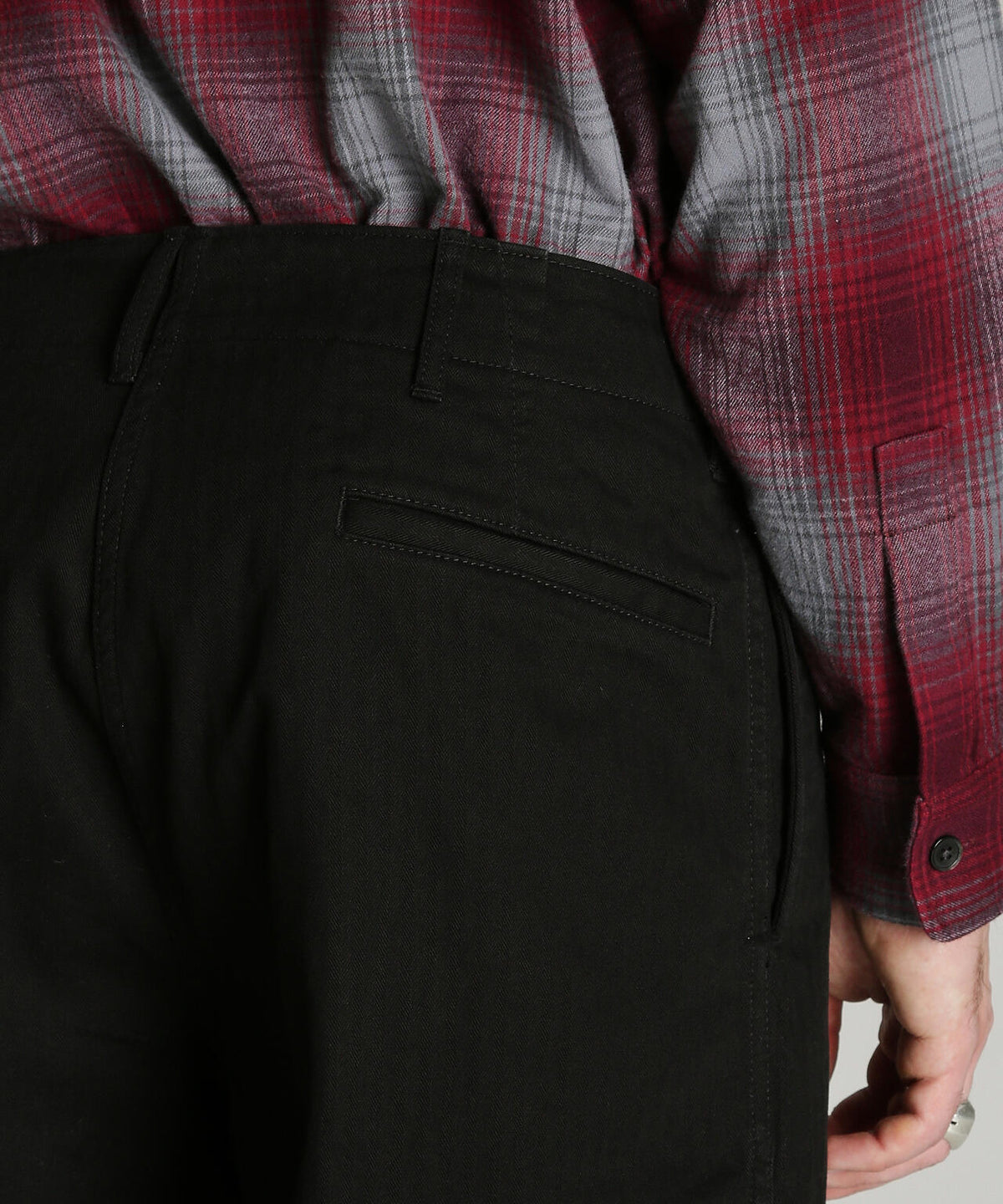 H:178cm C:97cm W:80 H:99 着用サイズ:34