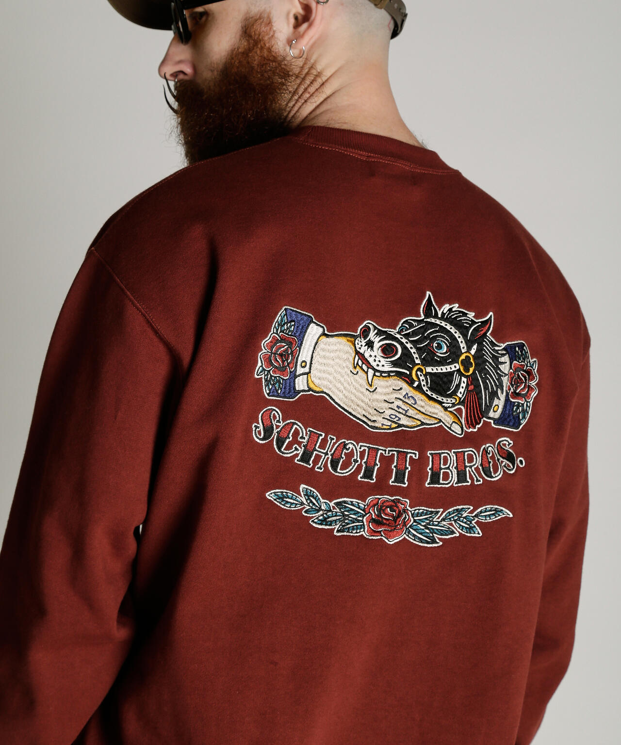 CREW SWEAT SHAKE HAND HORSE/クルースウェット シェイクハンドホース