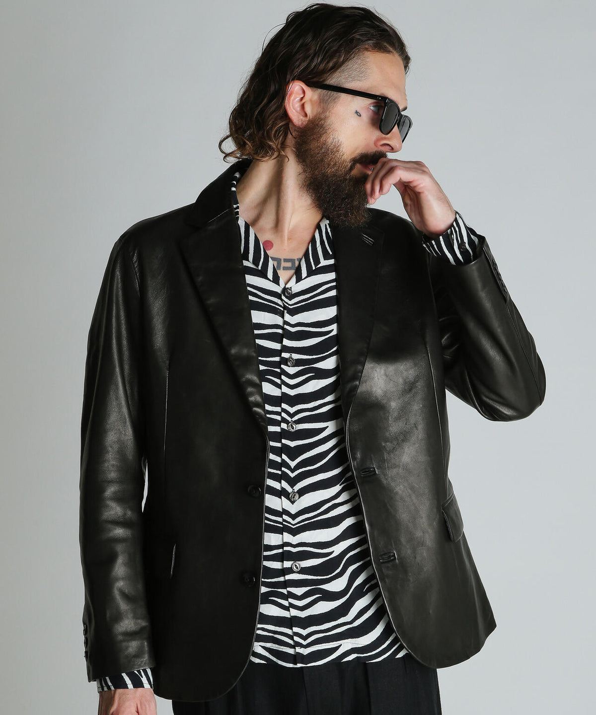 LEATHER TAILORED JACKET/レザーテーラードジャケット