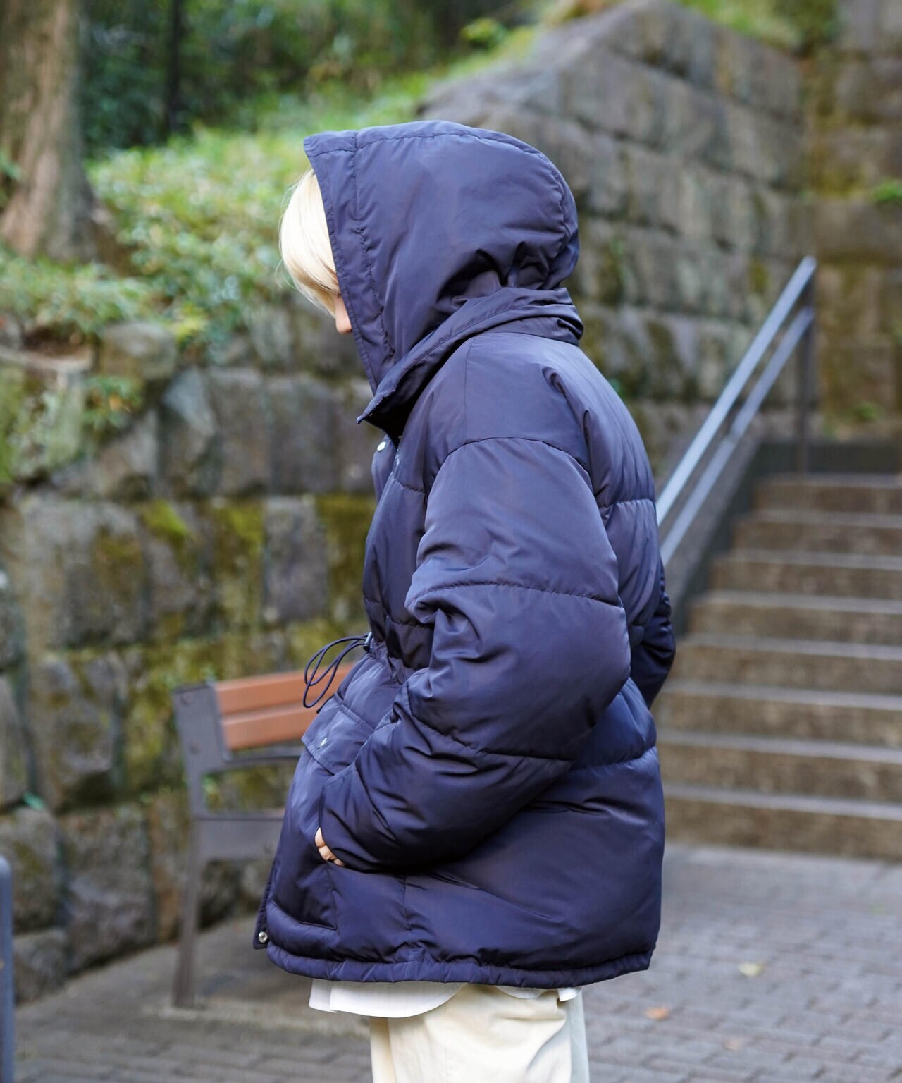 ≪直営店限定≫WEST DRAWSTRING DOWN JACKET/ ウエストドローストリング ダウンジャケット