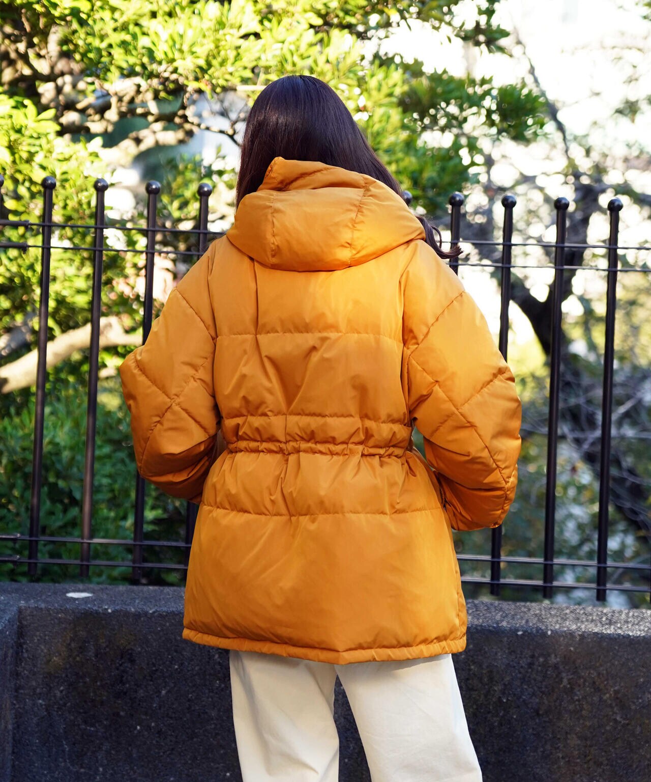 ≪直営店限定≫WEST DRAWSTRING DOWN JACKET/ ウエストドローストリング ダウンジャケット