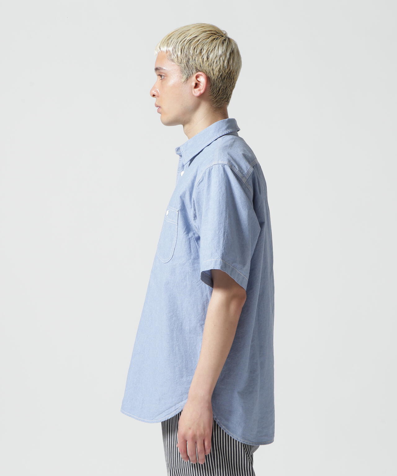 《DAILY/デイリー》BASIC CHAMBRAY S/S SHIRT / 半袖シャンブレーシャツ/AVIREX/アヴィレック