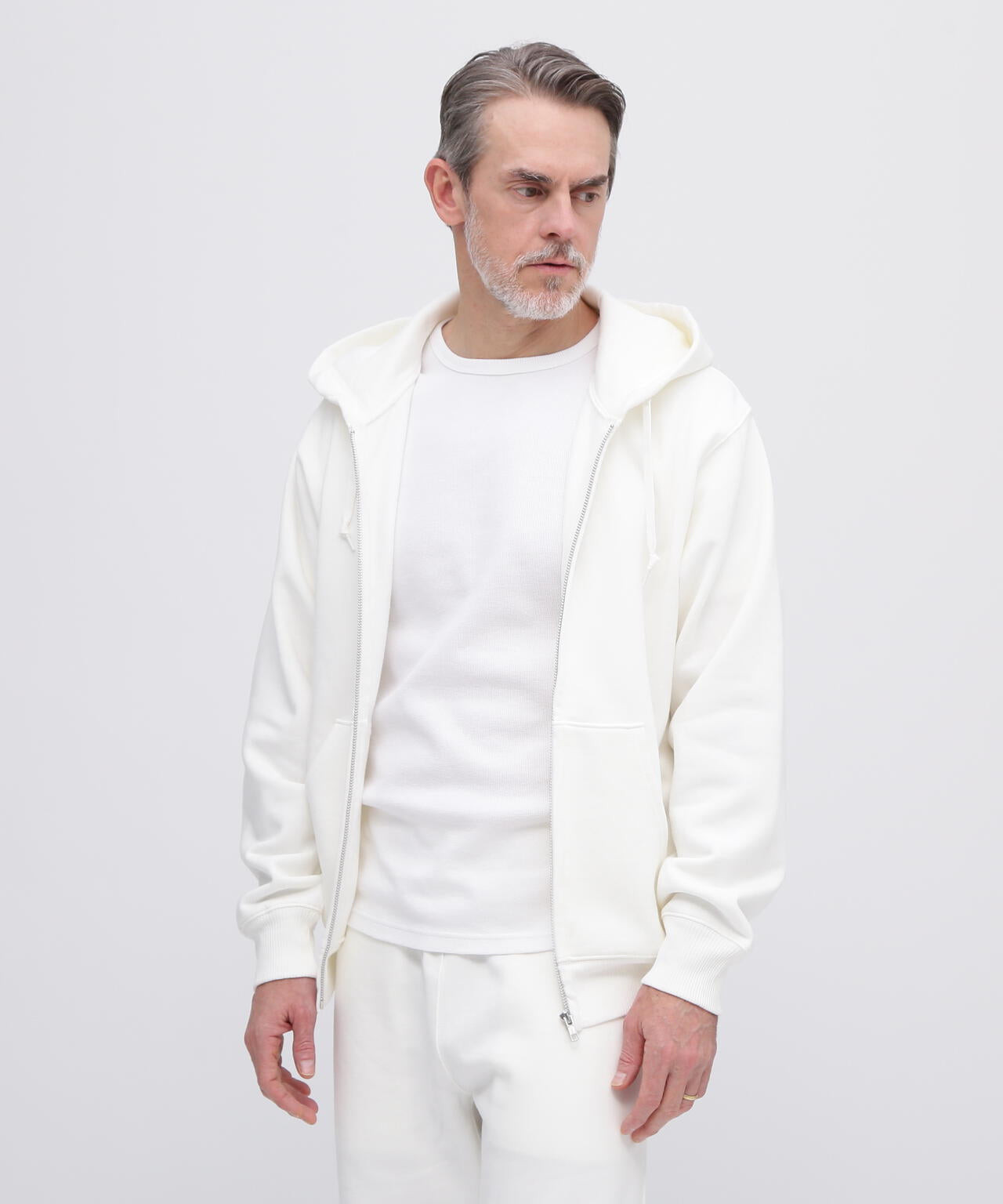 1c4eb5c5-1c8d-5e10-93ad-dfe6a5fa7771_Image