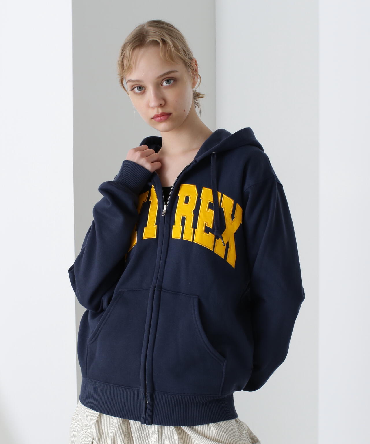 《DAILY/デイリー》ZIP UP SWEAT PARKA LOGO / ジップアップ スウェット パーカー ロゴ / AVIREX /