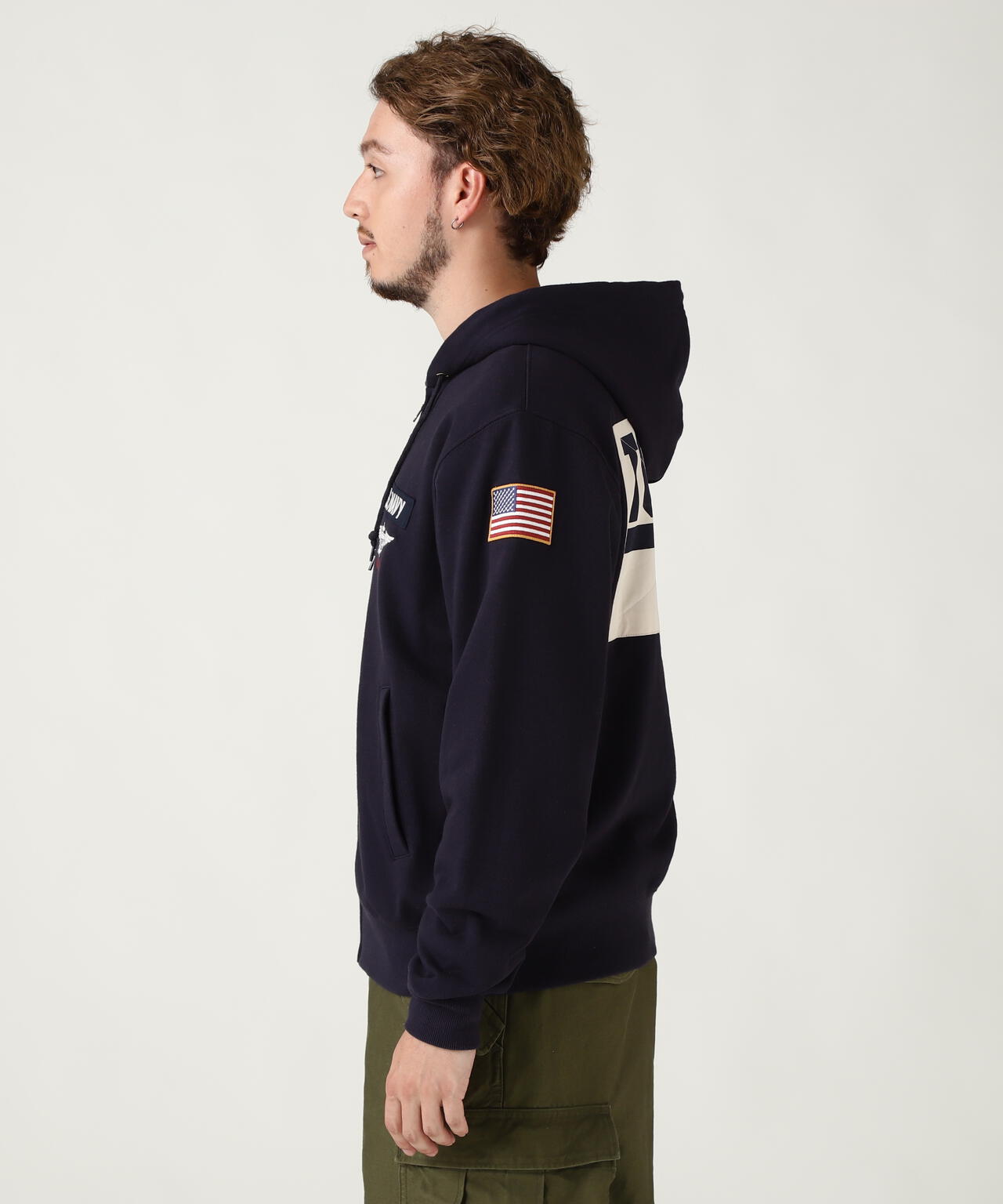 ef7b9573-9dc5-5dc6-9cb4-de758fd93837_Image