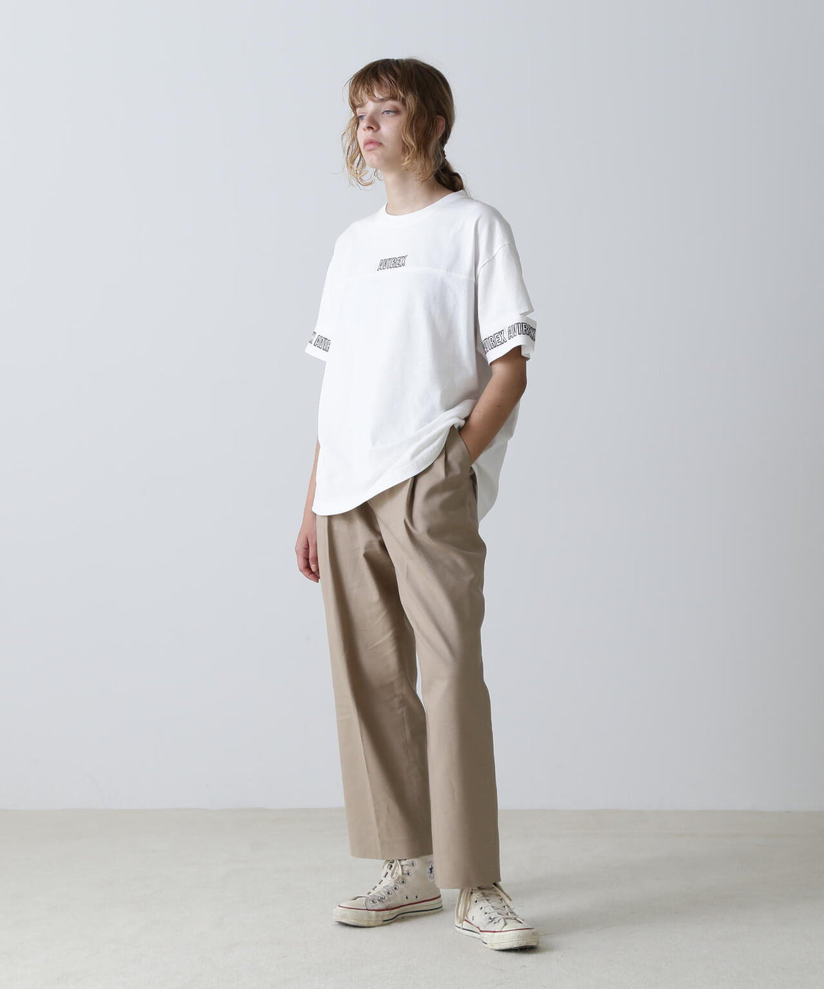 FADE WASH CUFFS OPEN EMBROIDERY T-SHIRT/フェイドウォッシュ カフスオープン刺繍Tシャツ