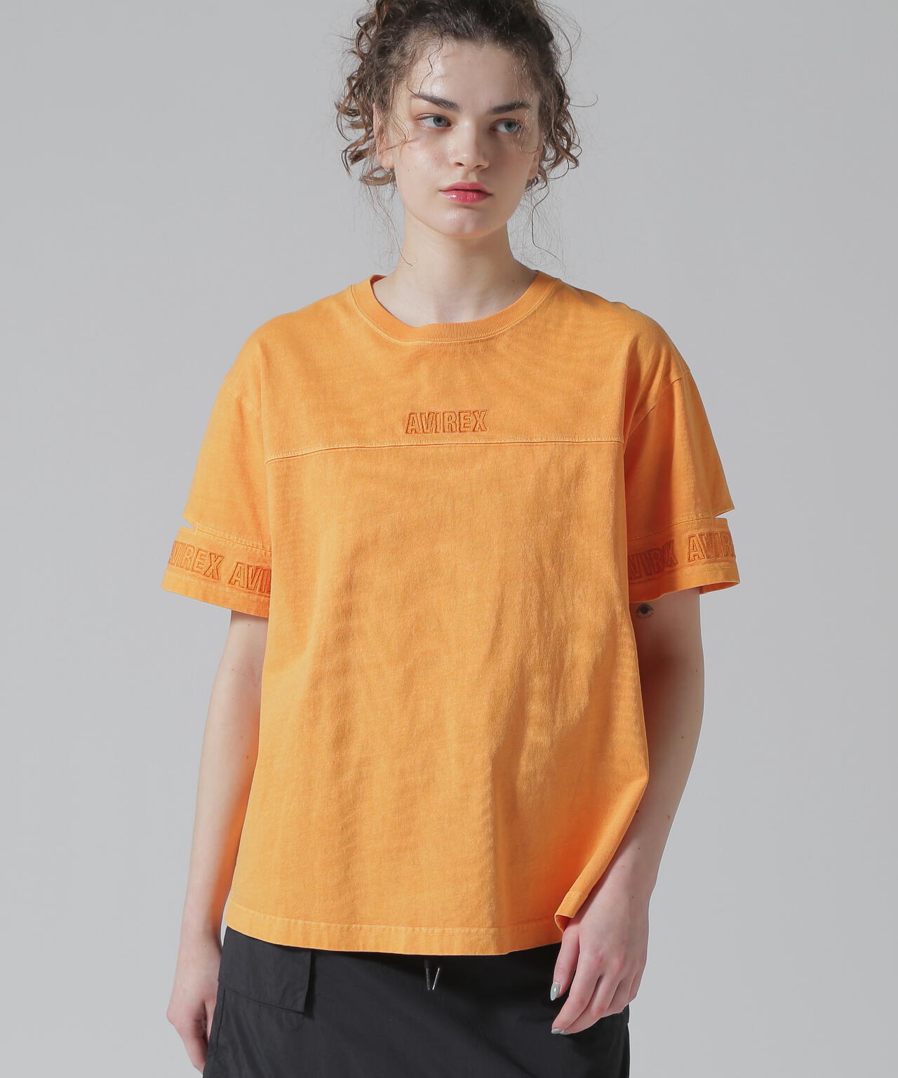 FADE WASH CUFFS OPEN EMBROIDERY T-SHIRT/フェイドウォッシュ カフスオープン刺繍Tシャツ